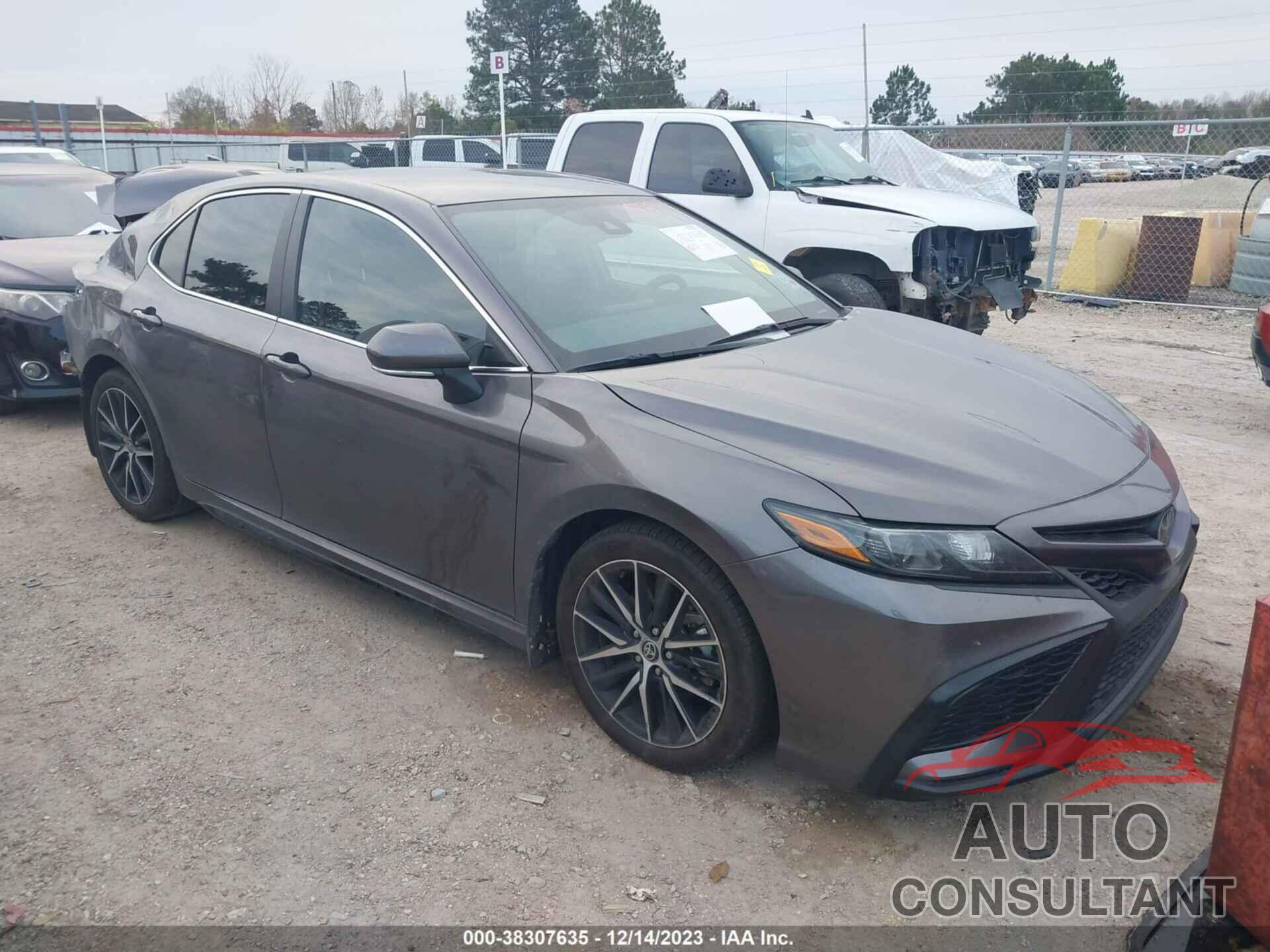 TOYOTA CAMRY 2023 - 4T1G11AK3PU774405