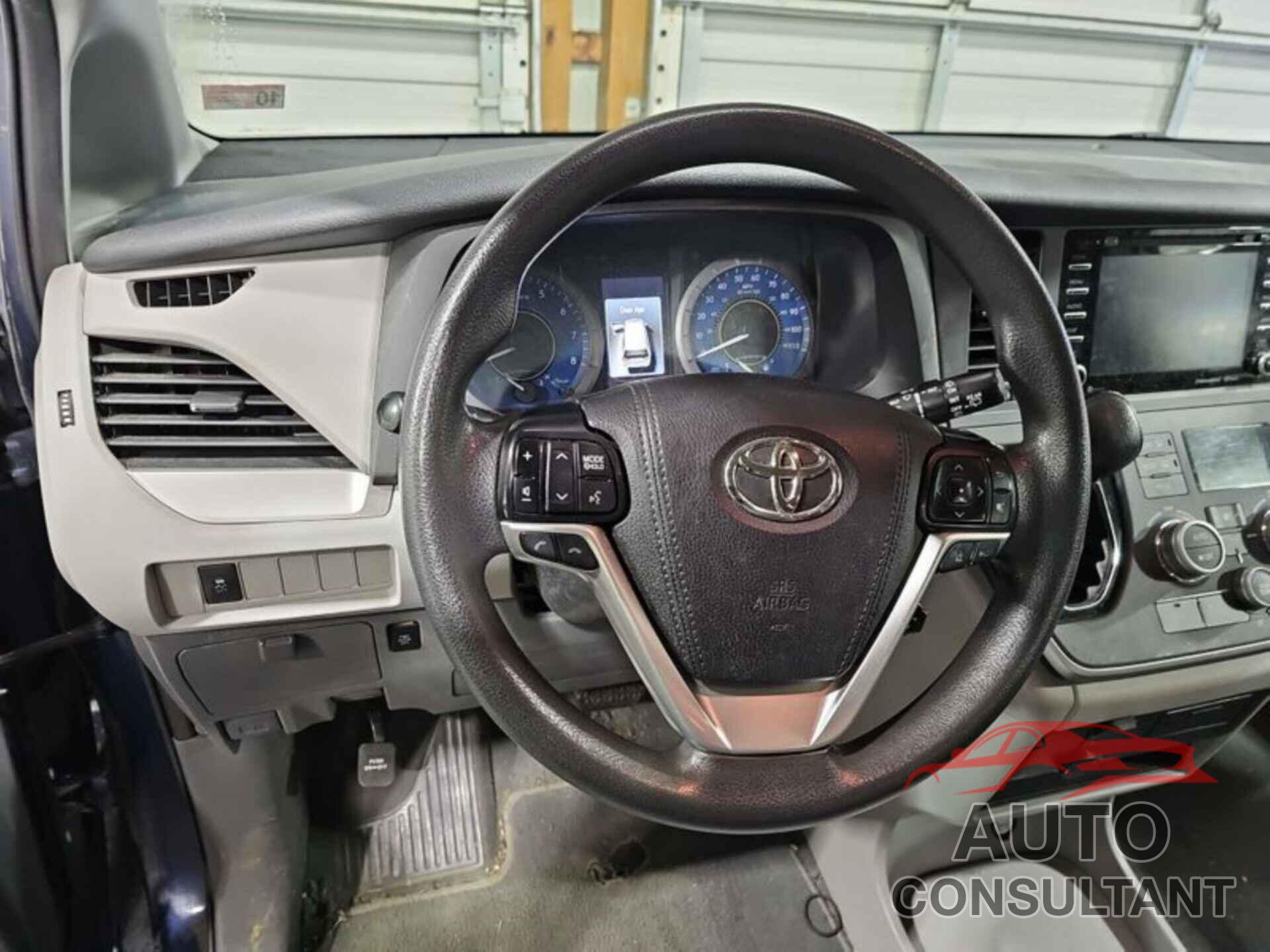 TOYOTA SIENNA 2020 - 5TDJZ3DC8LS250944