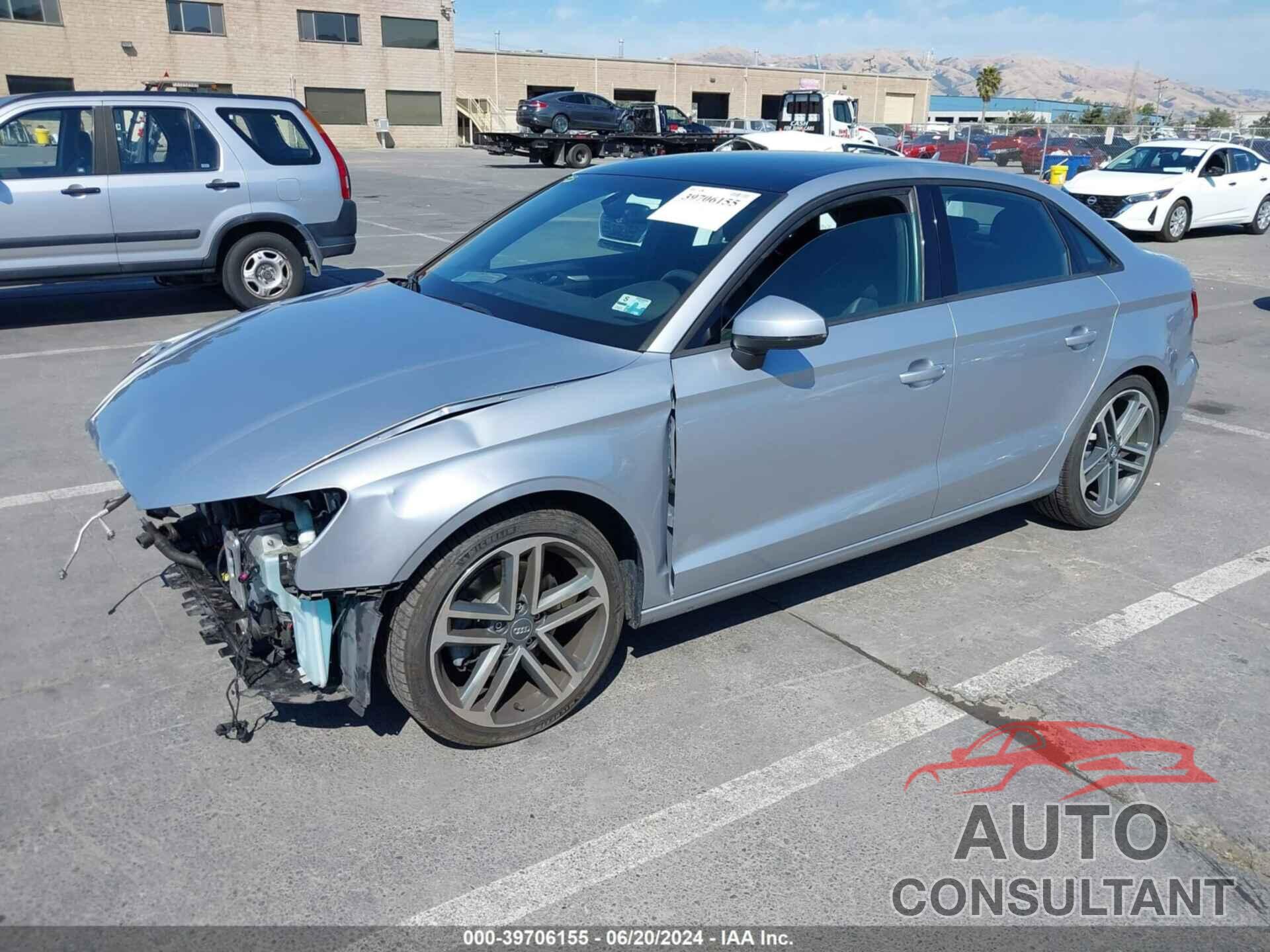 AUDI A3 2018 - WAUAUGFF5J1007161