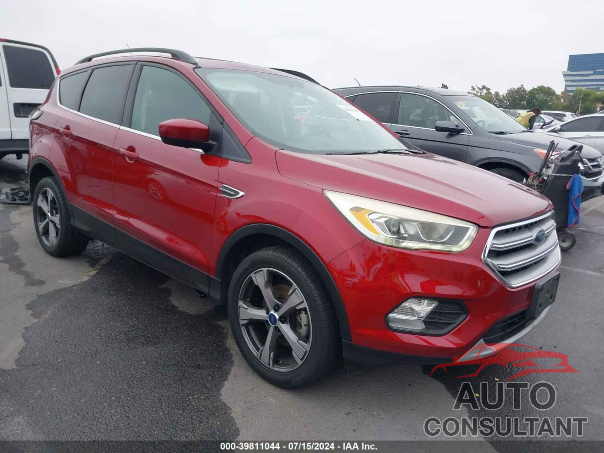 FORD ESCAPE 2017 - 1FMCU0GD4HUA14851