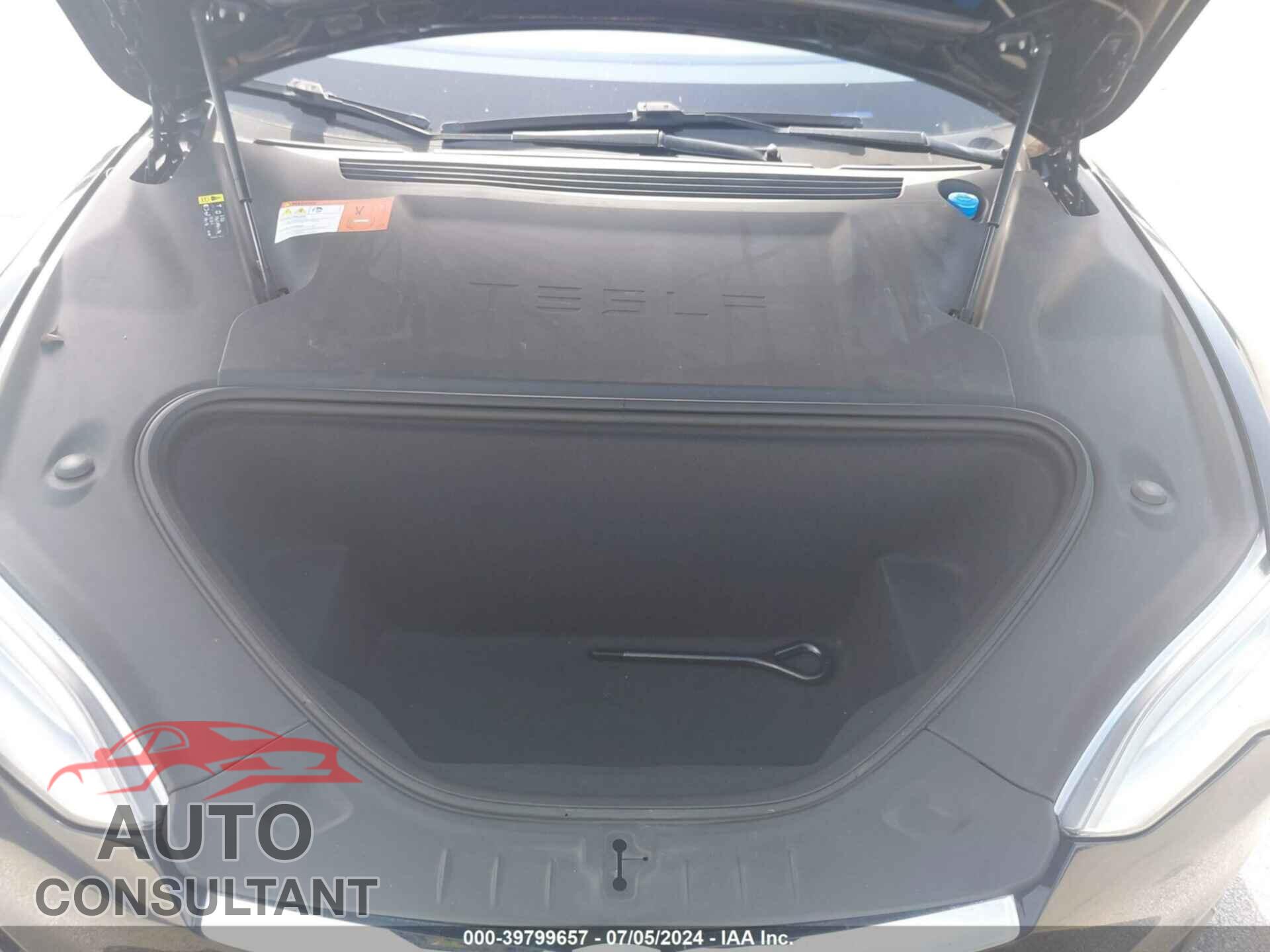 TESLA MODEL S 2017 - 5YJSA1E16HF209639