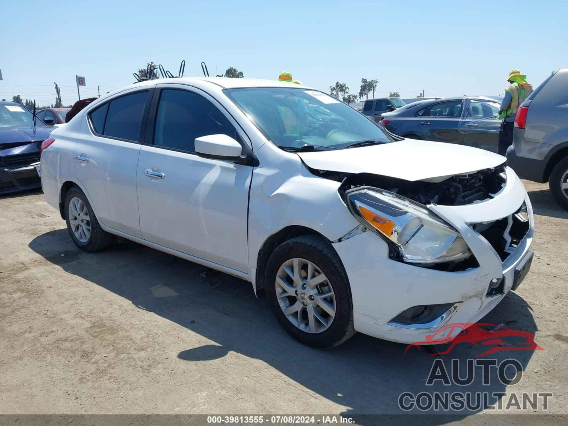 NISSAN VERSA 2019 - 3N1CN7APXKL821523