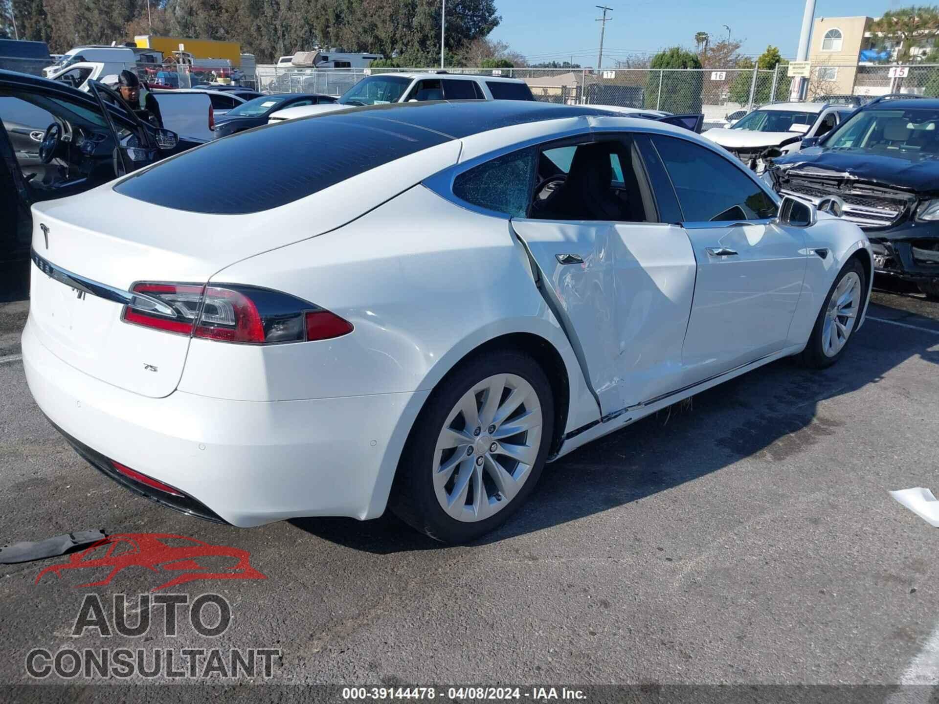TESLA MODEL S 2017 - 5YJSA1E12HF208651