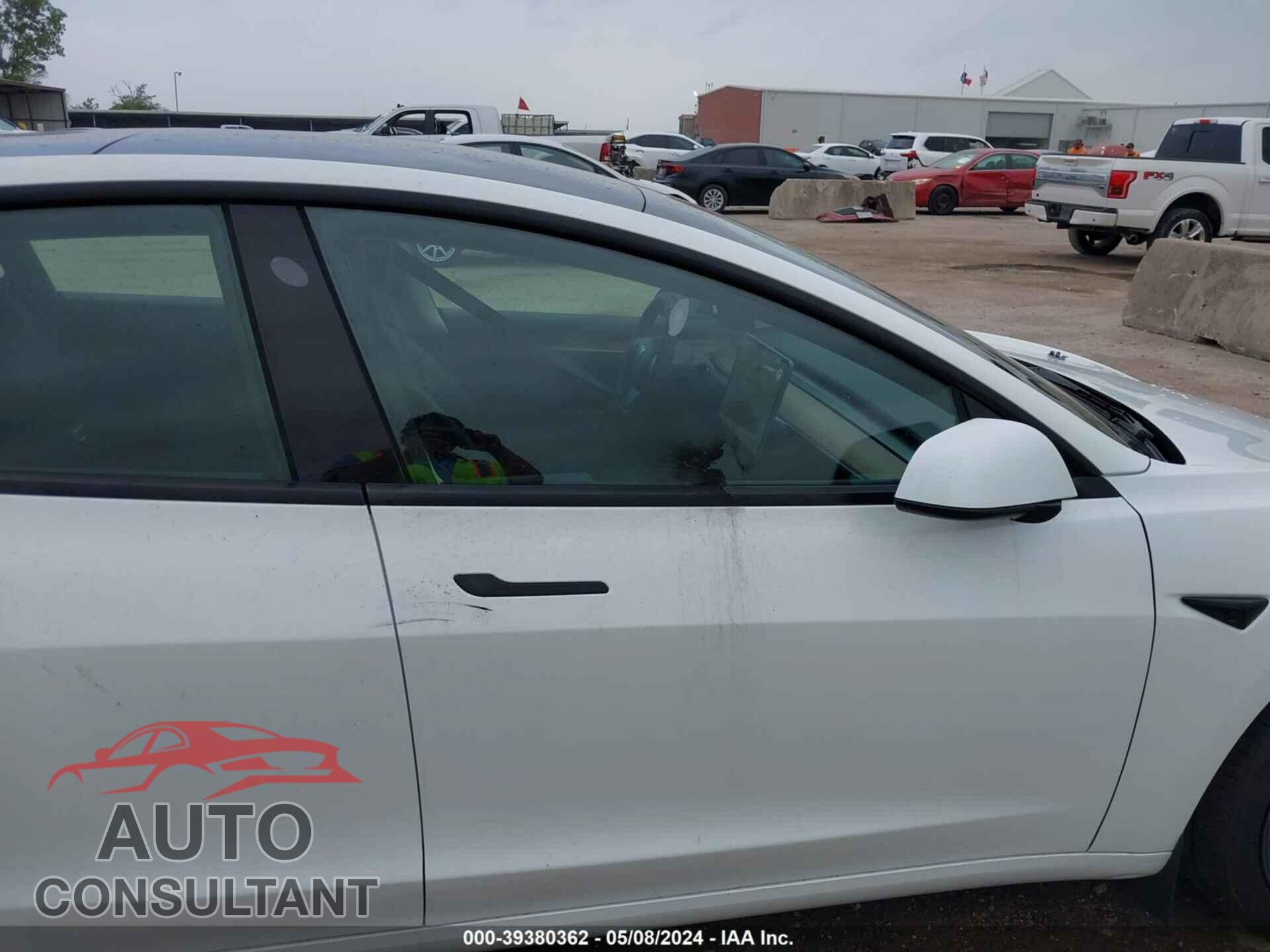 TESLA MODEL 3 2023 - 5YJ3E1EA5PF483339