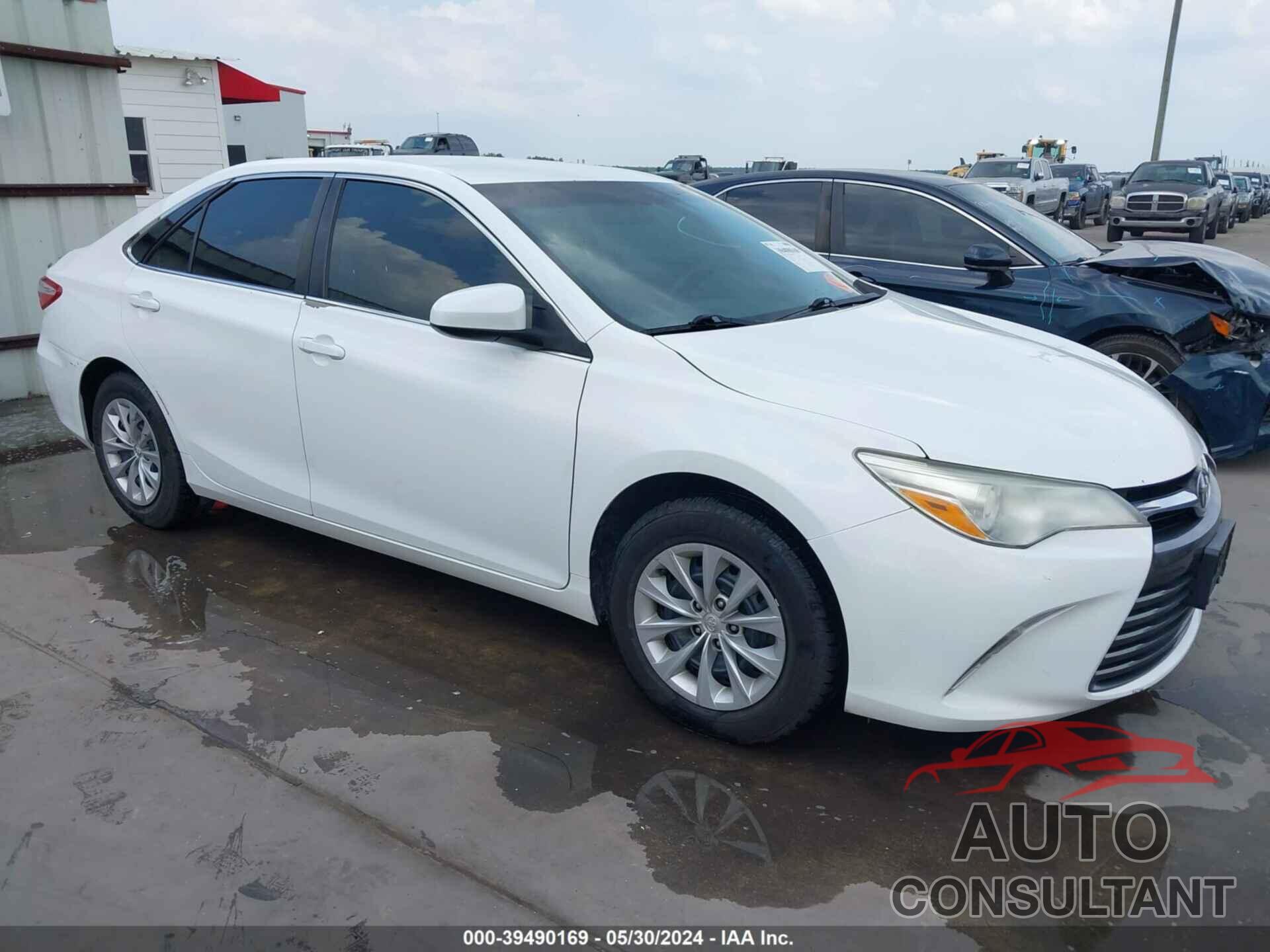 TOYOTA CAMRY 2016 - 4T4BF1FK1GR518824
