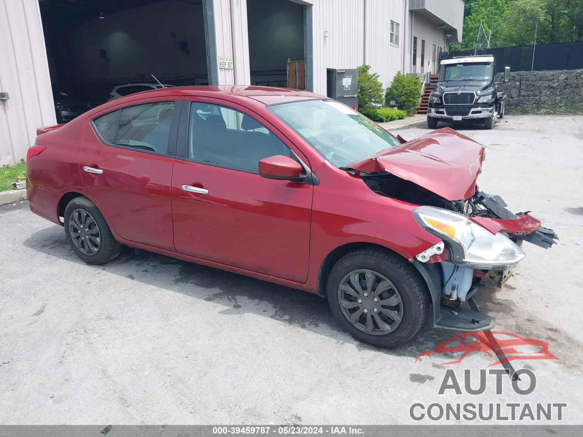 NISSAN VERSA 2019 - 3N1CN7AP9KL813557