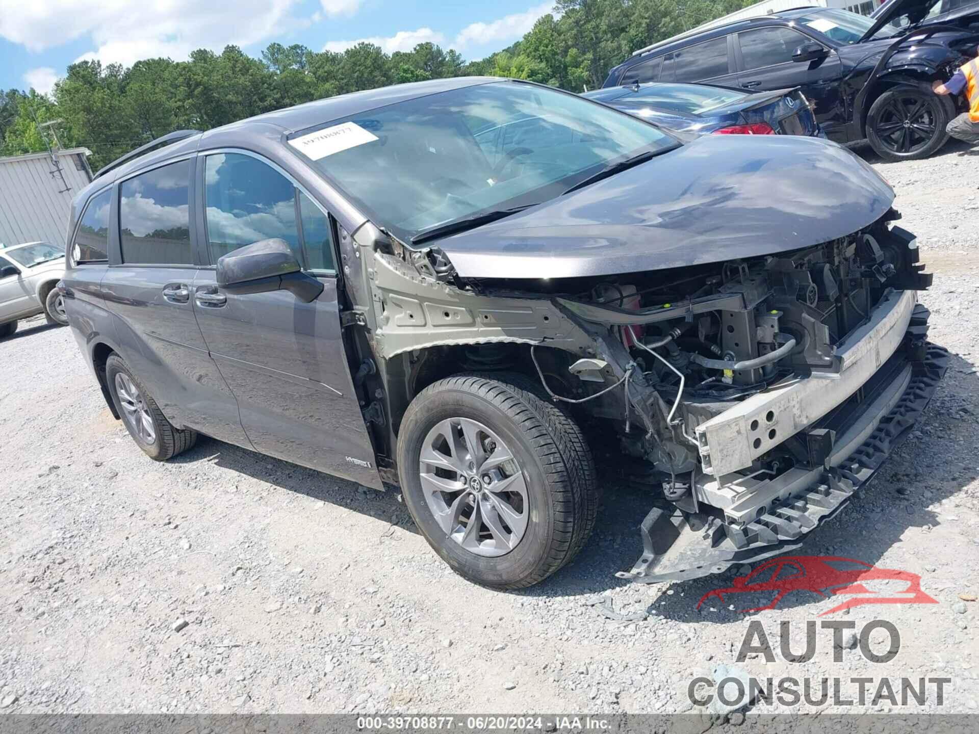 TOYOTA SIENNA 2021 - 5TDKRKEC3MS030691