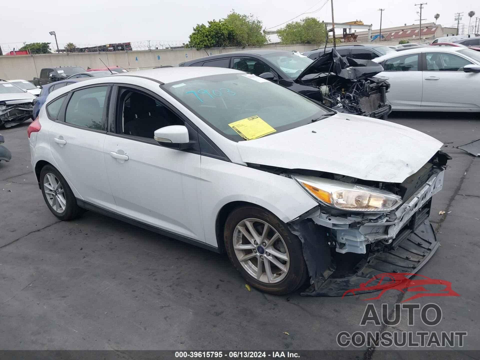 FORD FOCUS 2017 - 1FADP3K29HL286119