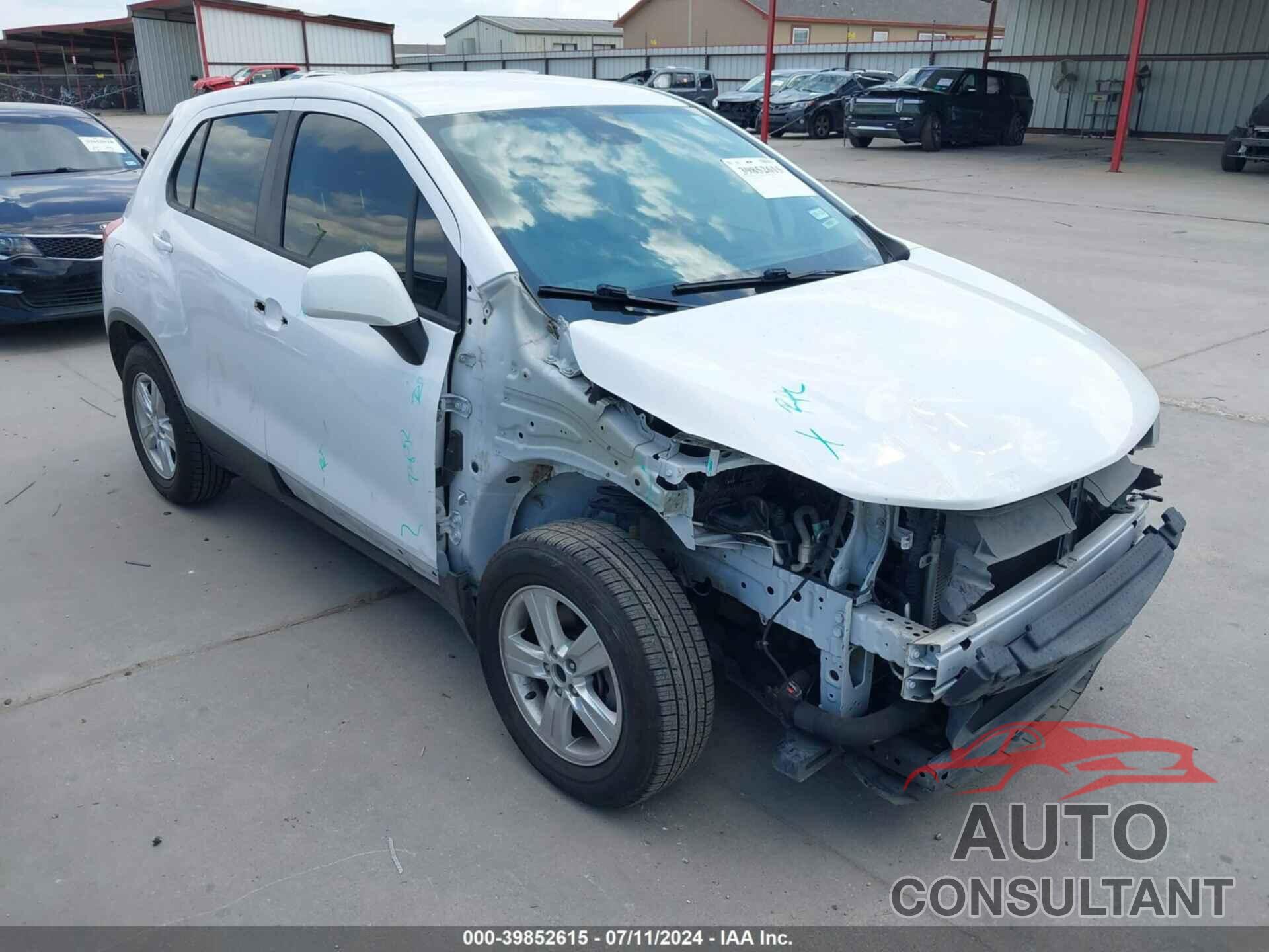 CHEVROLET TRAX 2018 - 3GNCJKSB7JL263103