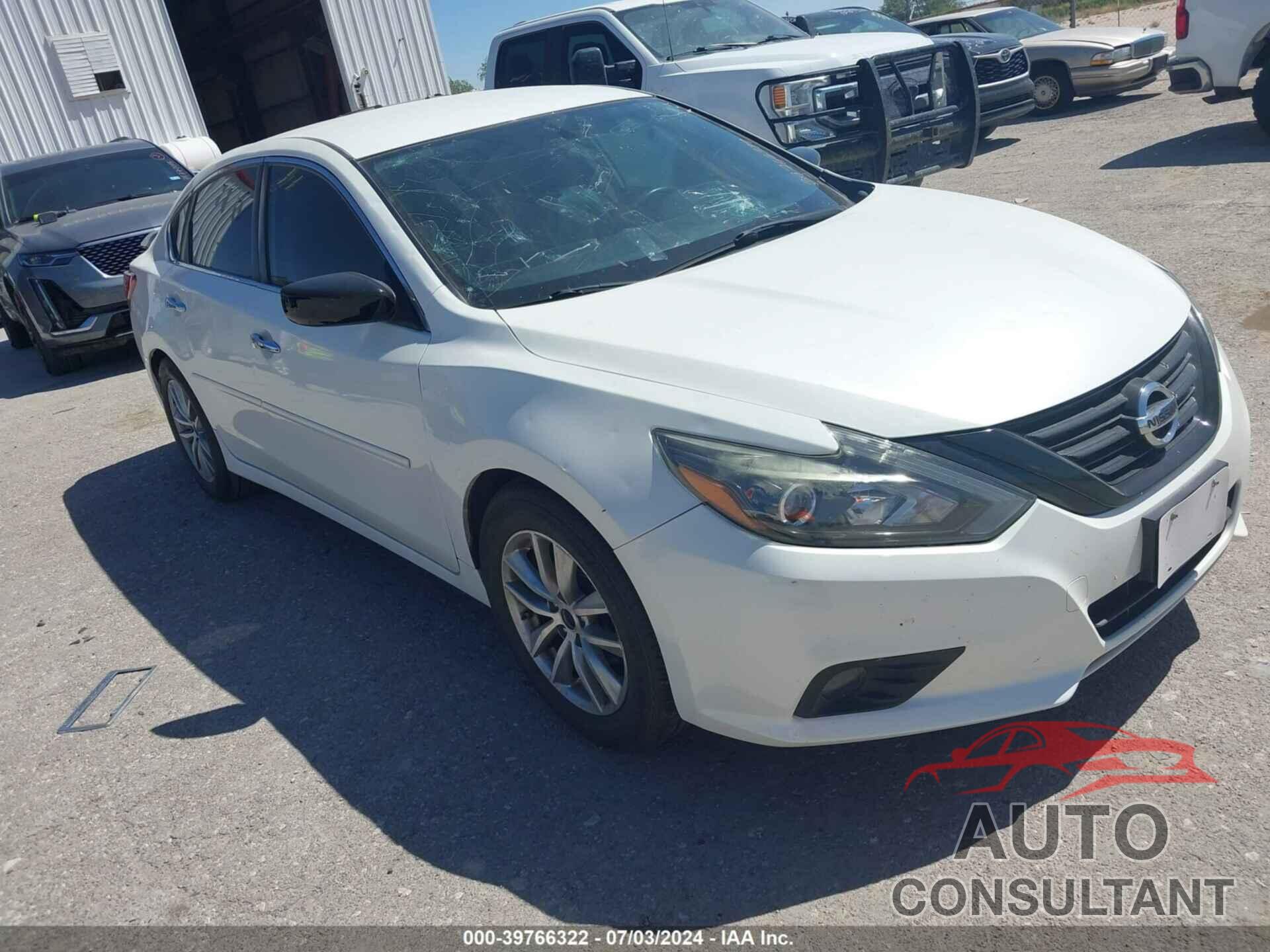 NISSAN ALTIMA 2018 - 1N4AL3AP4JC186690