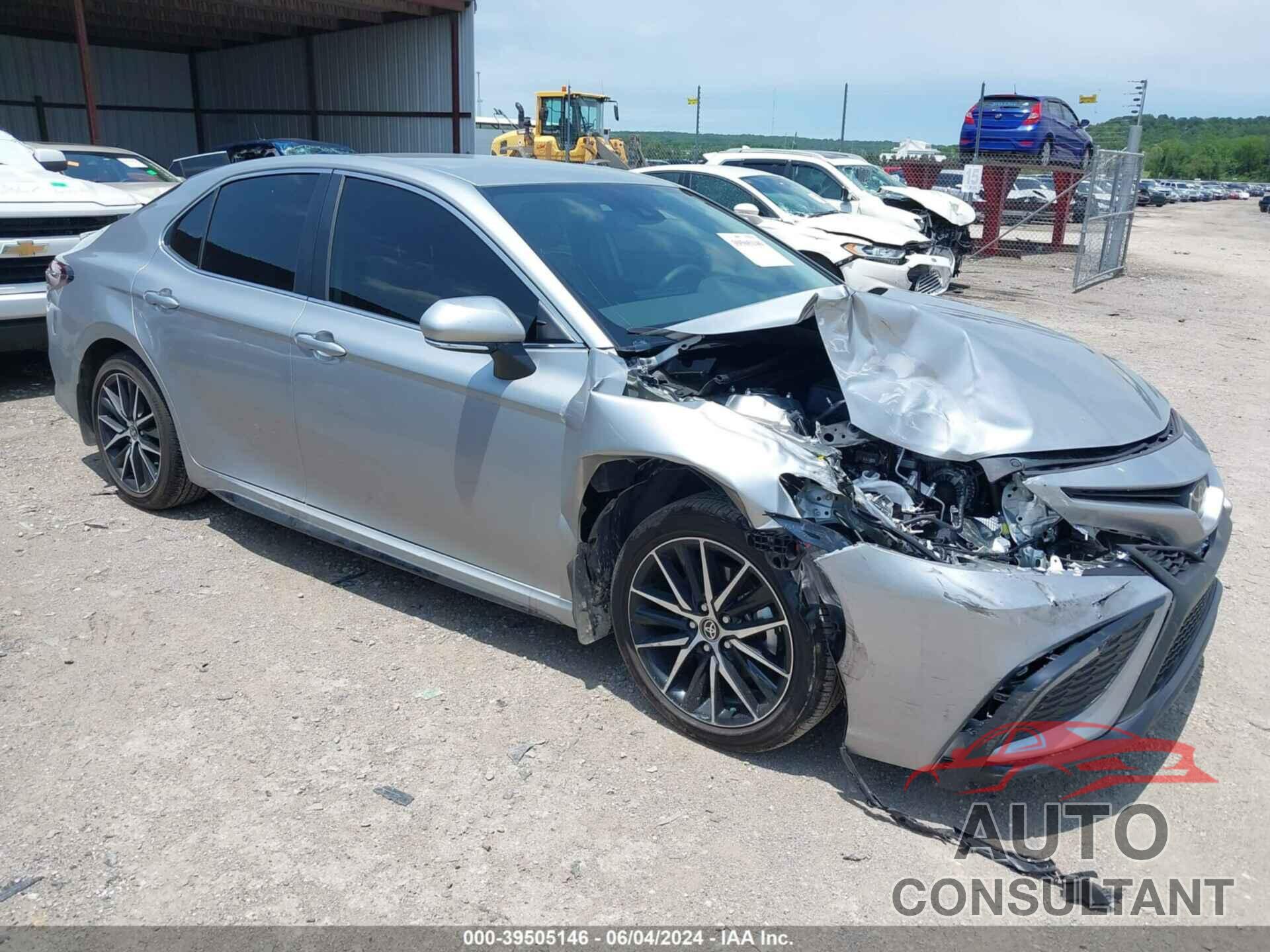 TOYOTA CAMRY 2024 - 4T1G11AK9RU216562