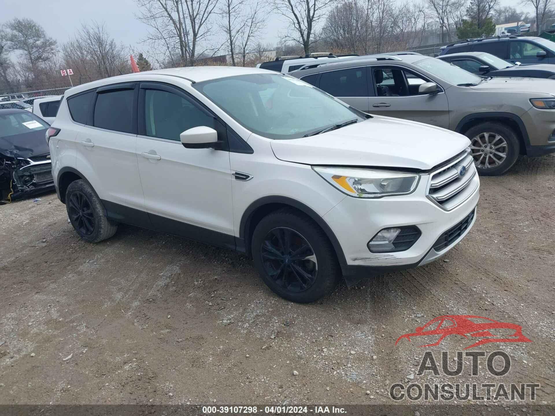 FORD ESCAPE 2017 - 1FMCU0GD1HUE66725