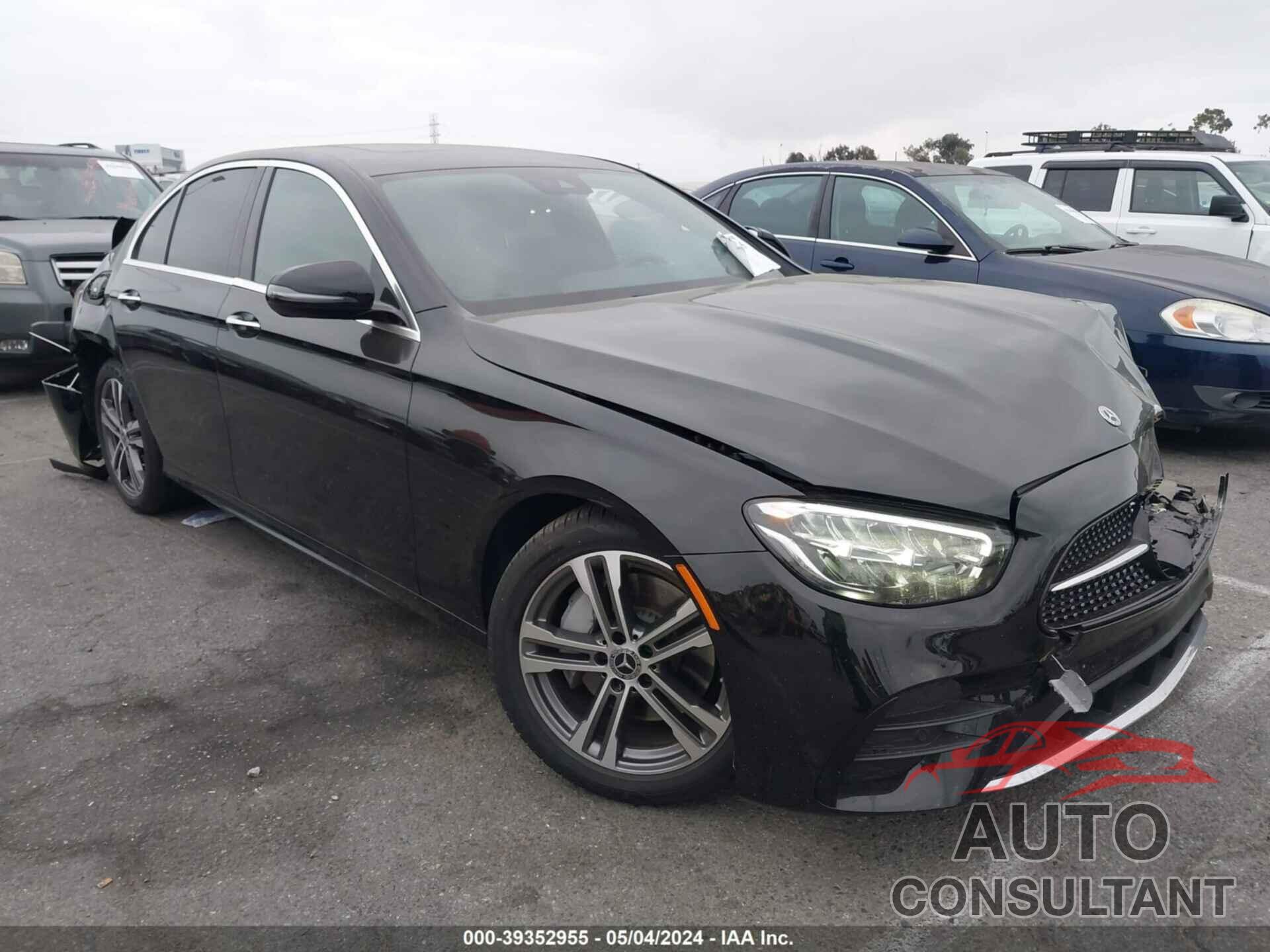 MERCEDES-BENZ E 2023 - W1KZF8DB5PB124673