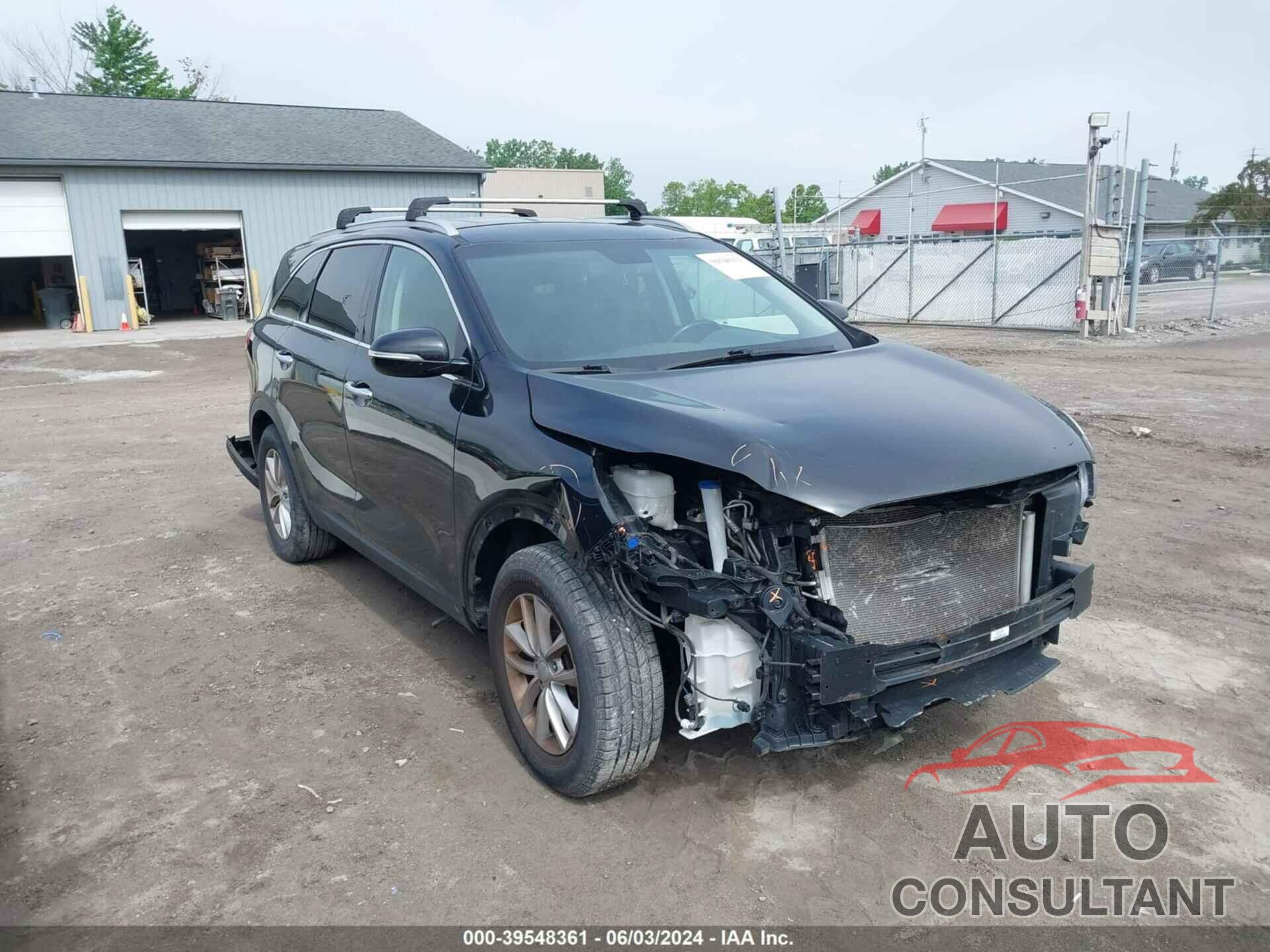 KIA SORENTO 2018 - 5XYPG4A33JG366704