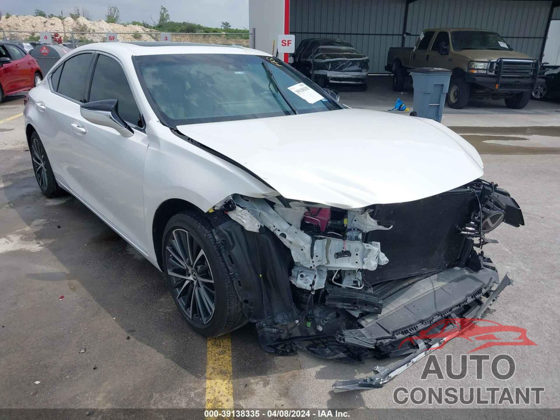 LEXUS ES 300H 2023 - 58ADA1C11PU028101