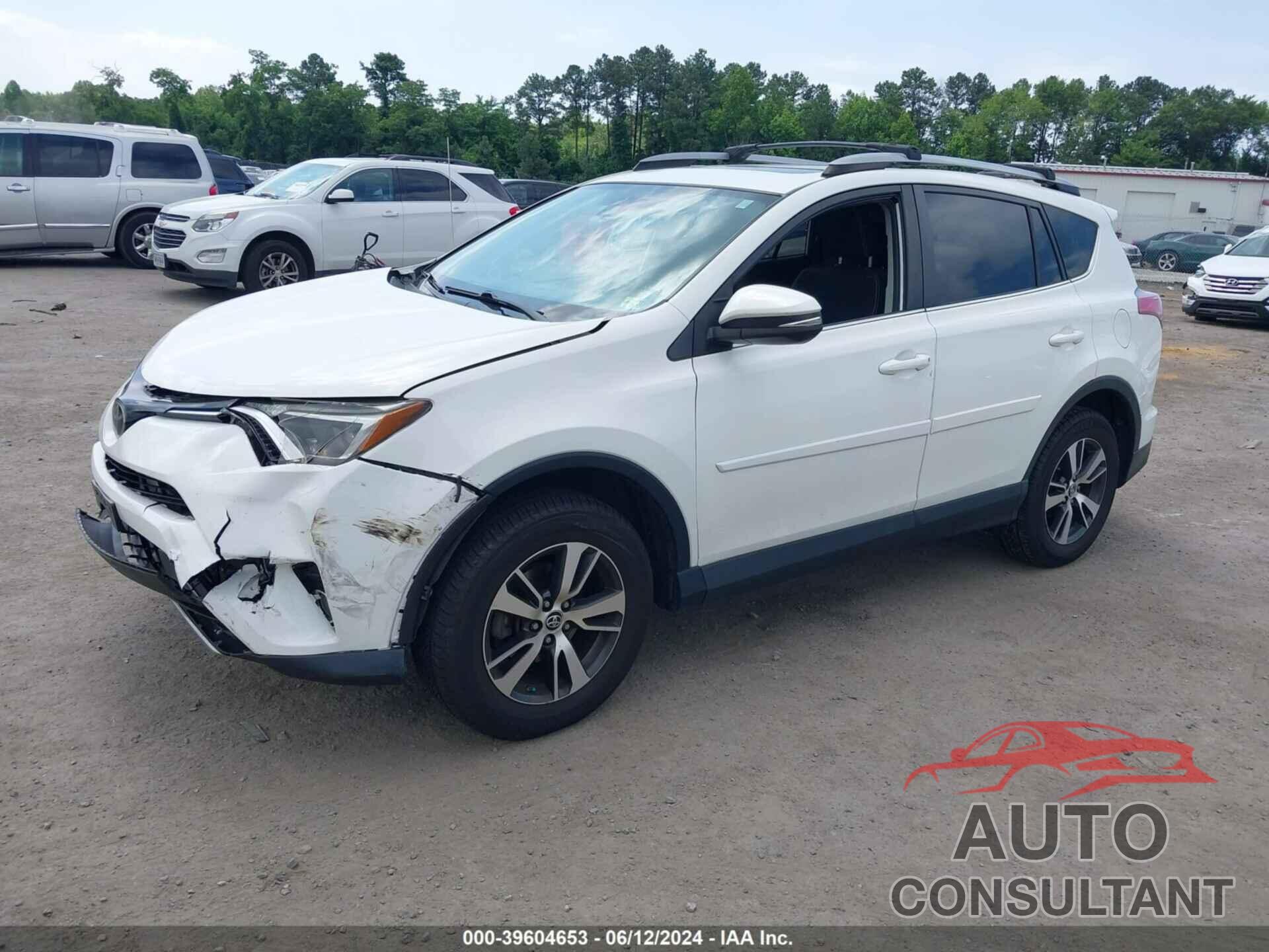 TOYOTA RAV4 2018 - JTMRFREVXJJ746921