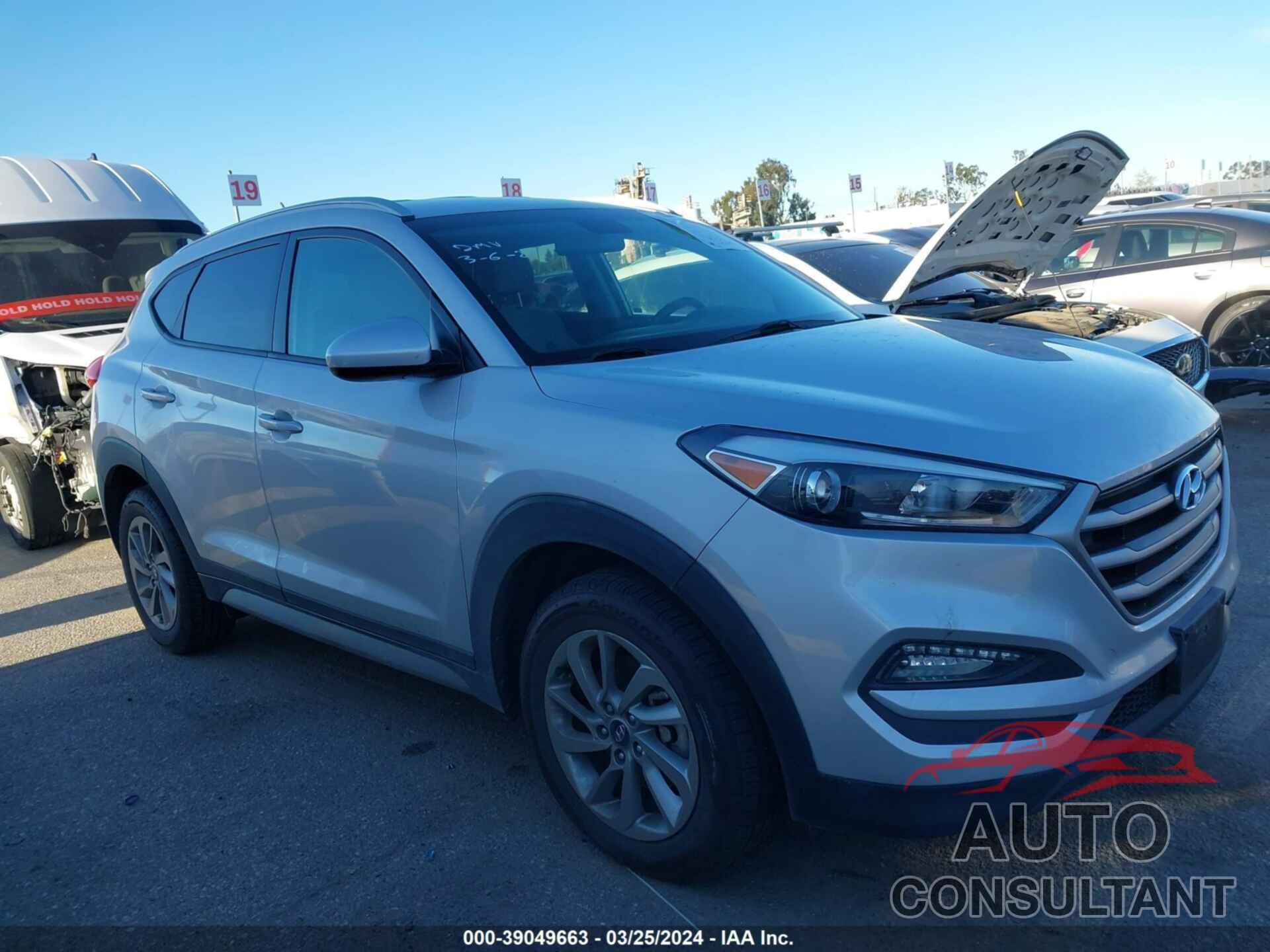 HYUNDAI TUCSON 2017 - KM8J33A45HU592722