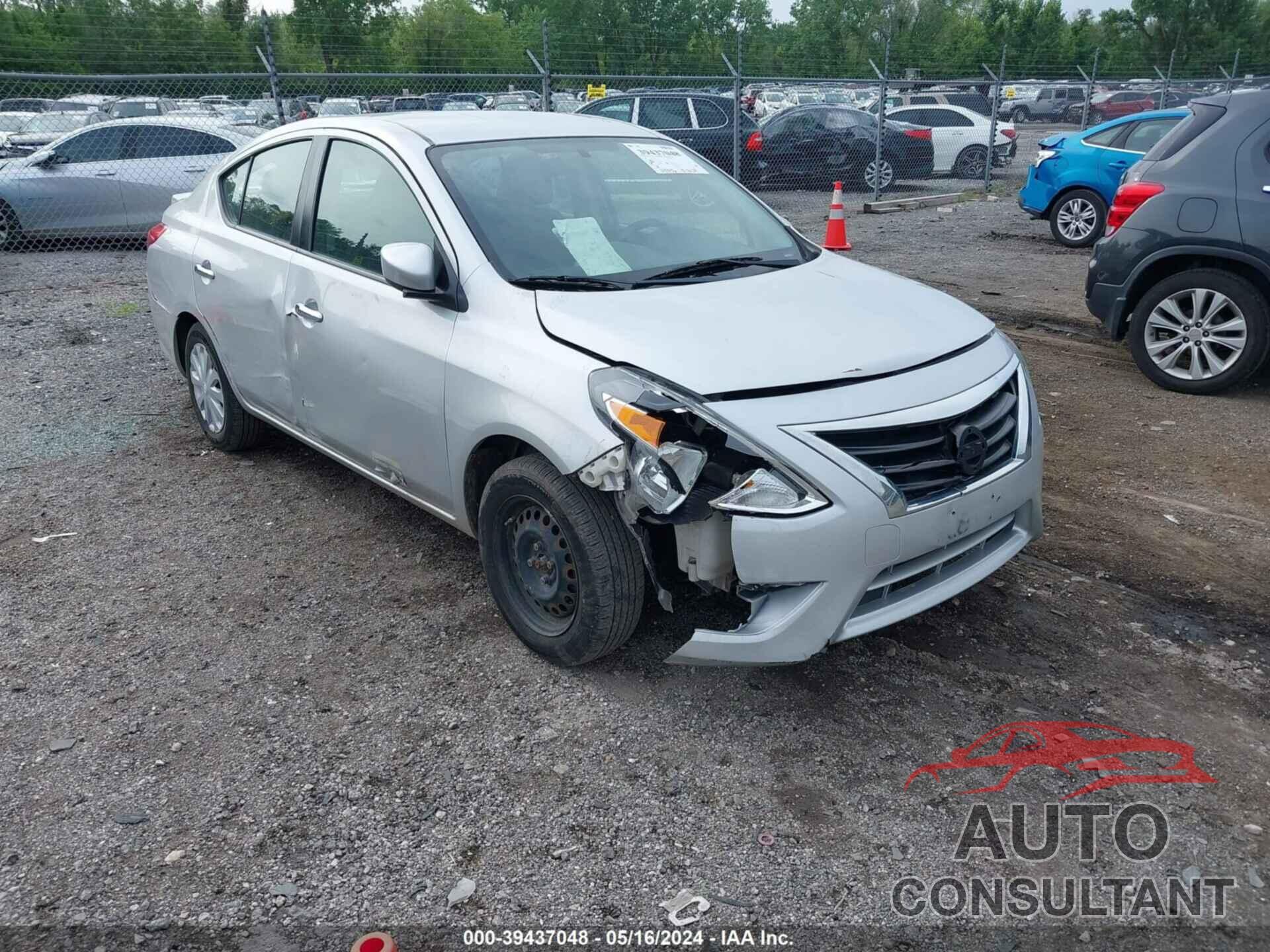 NISSAN VERSA 2018 - 3N1CN7AP9JL801245