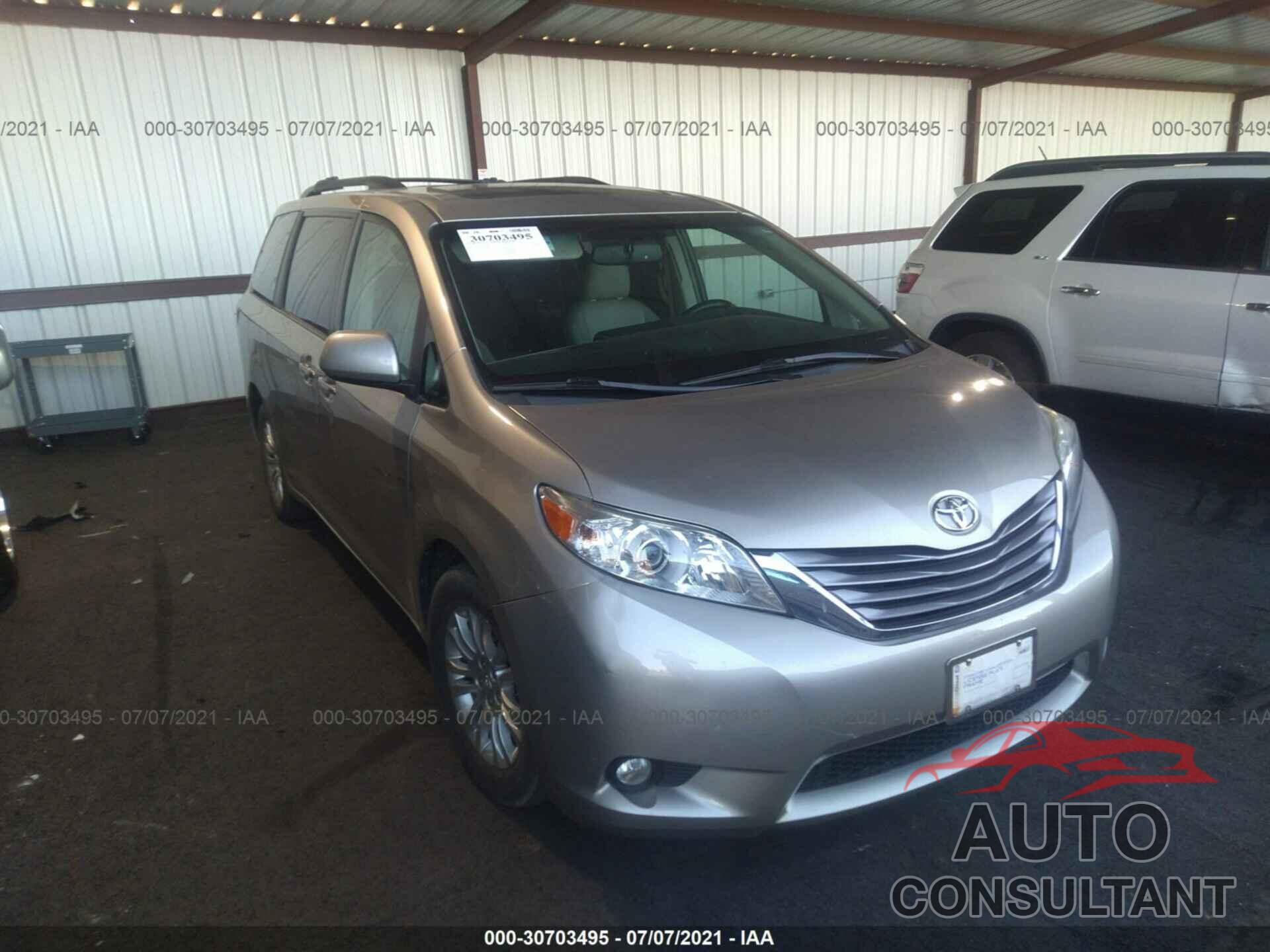 TOYOTA SIENNA 2017 - 5TDYZ3DC2HS771423