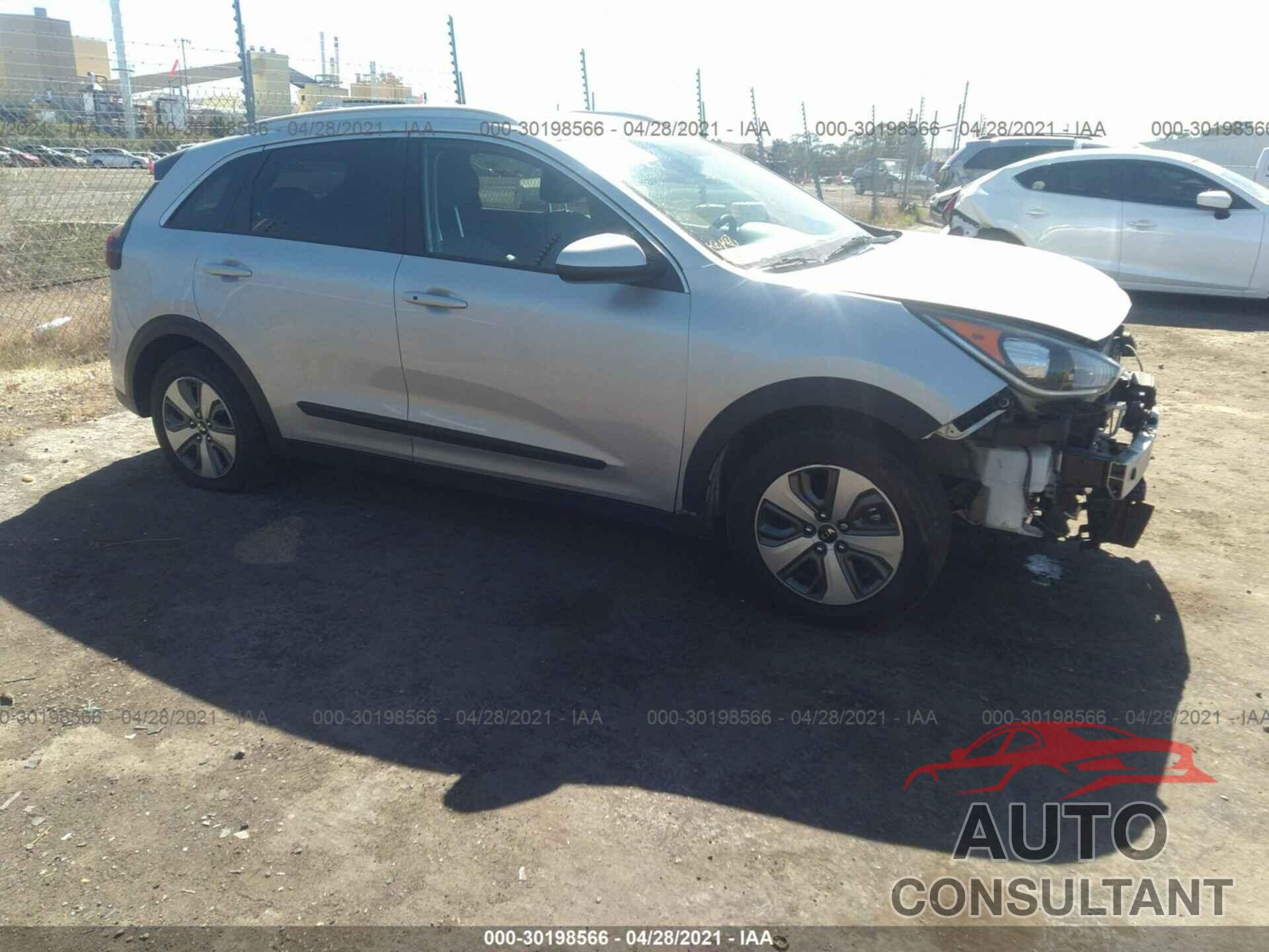 KIA NIRO 2018 - KNDCB3LC8J5210526