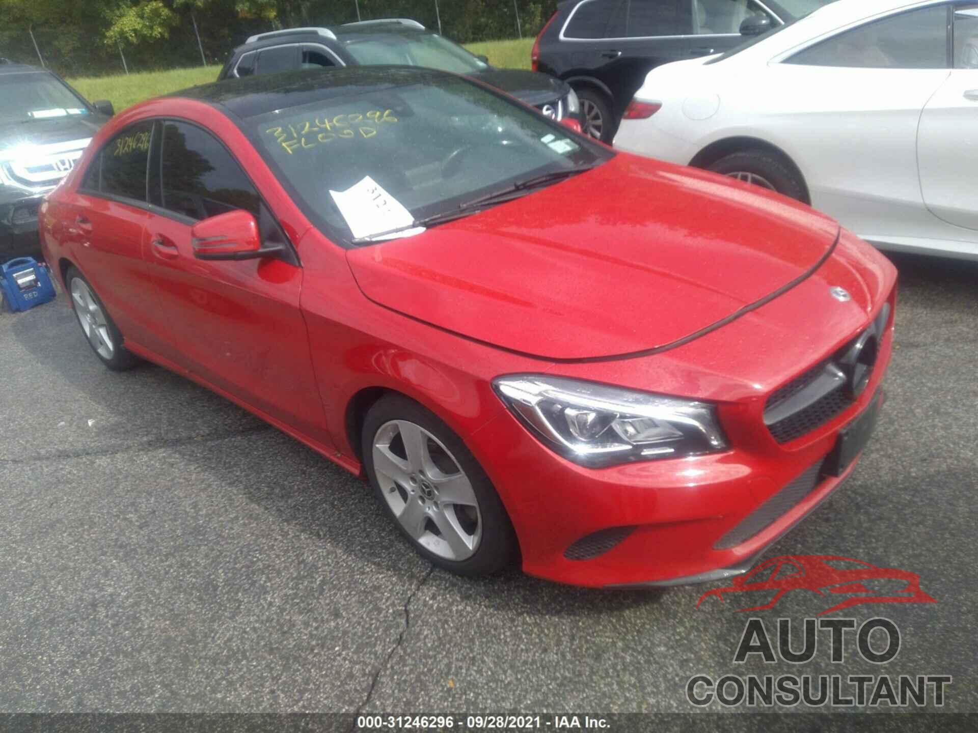 MERCEDES-BENZ CLA 2019 - WDDSJ4GB7KN721321