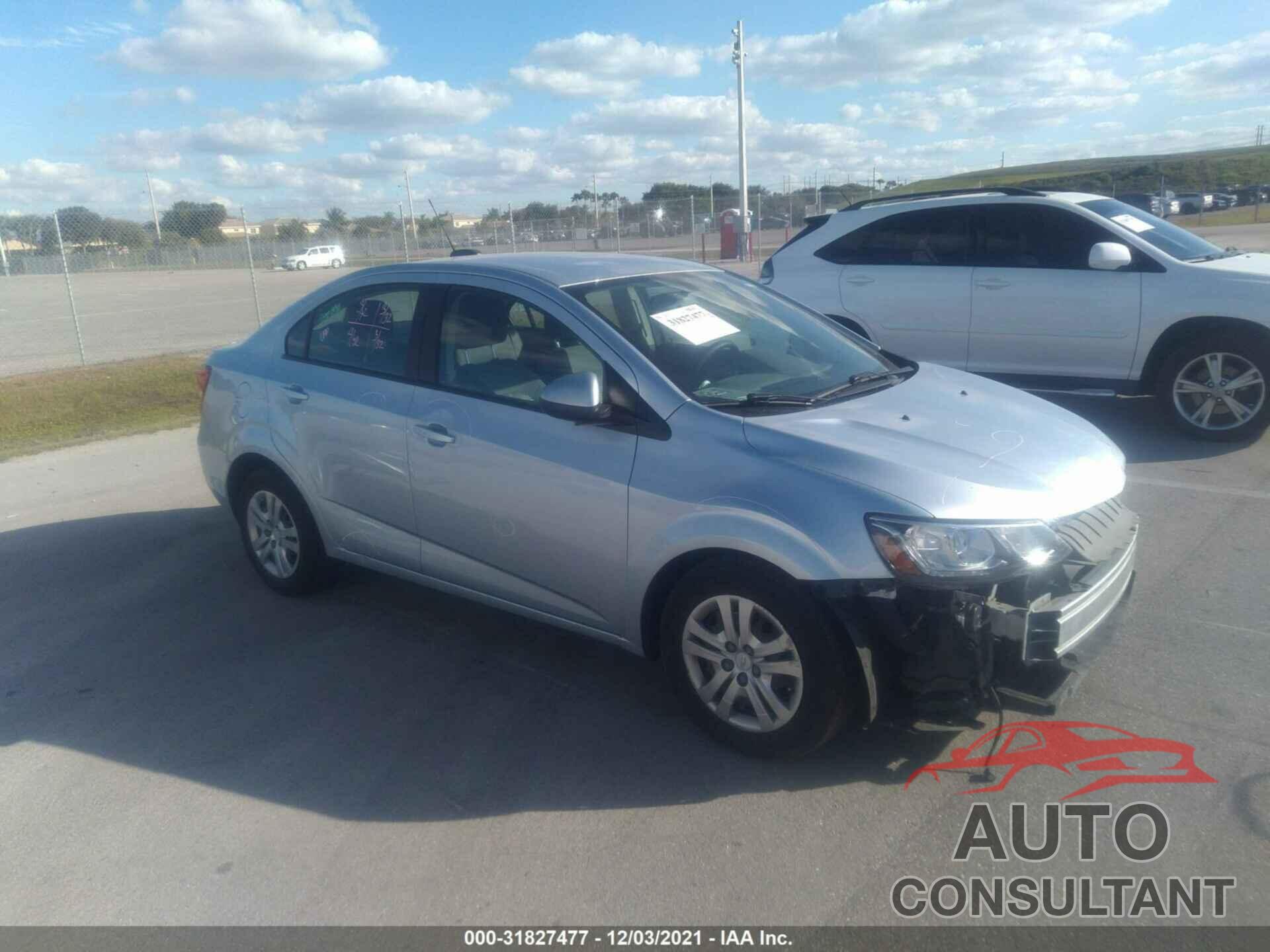 CHEVROLET SONIC 2017 - 1G1JB5SH4H4160166