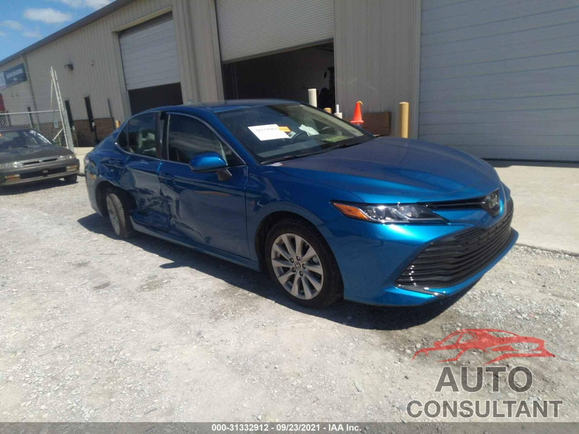 TOYOTA CAMRY 2020 - 4T1C11AK0LU393085
