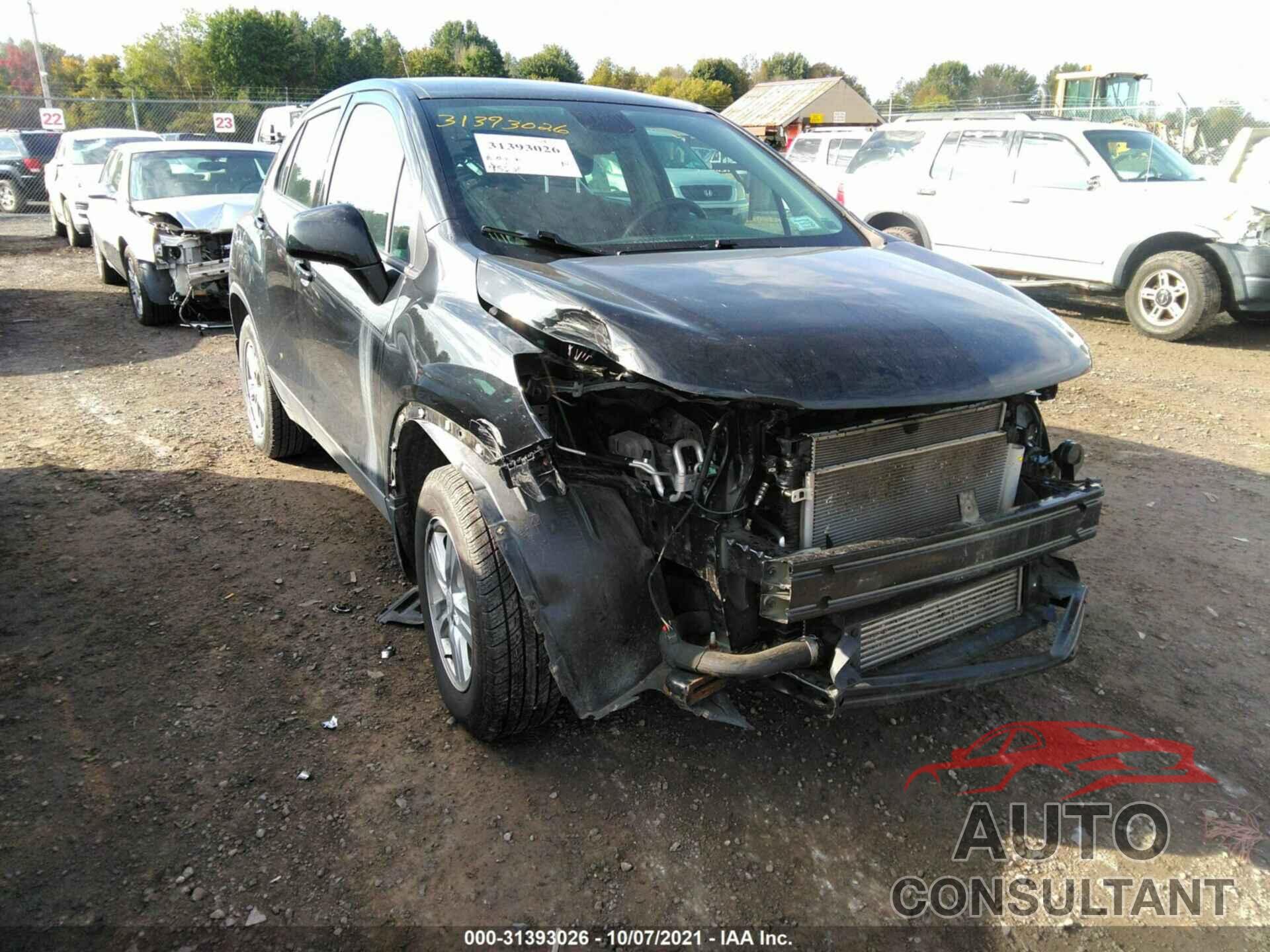 CHEVROLET TRAX 2018 - 3GNCJNSB5JL158030