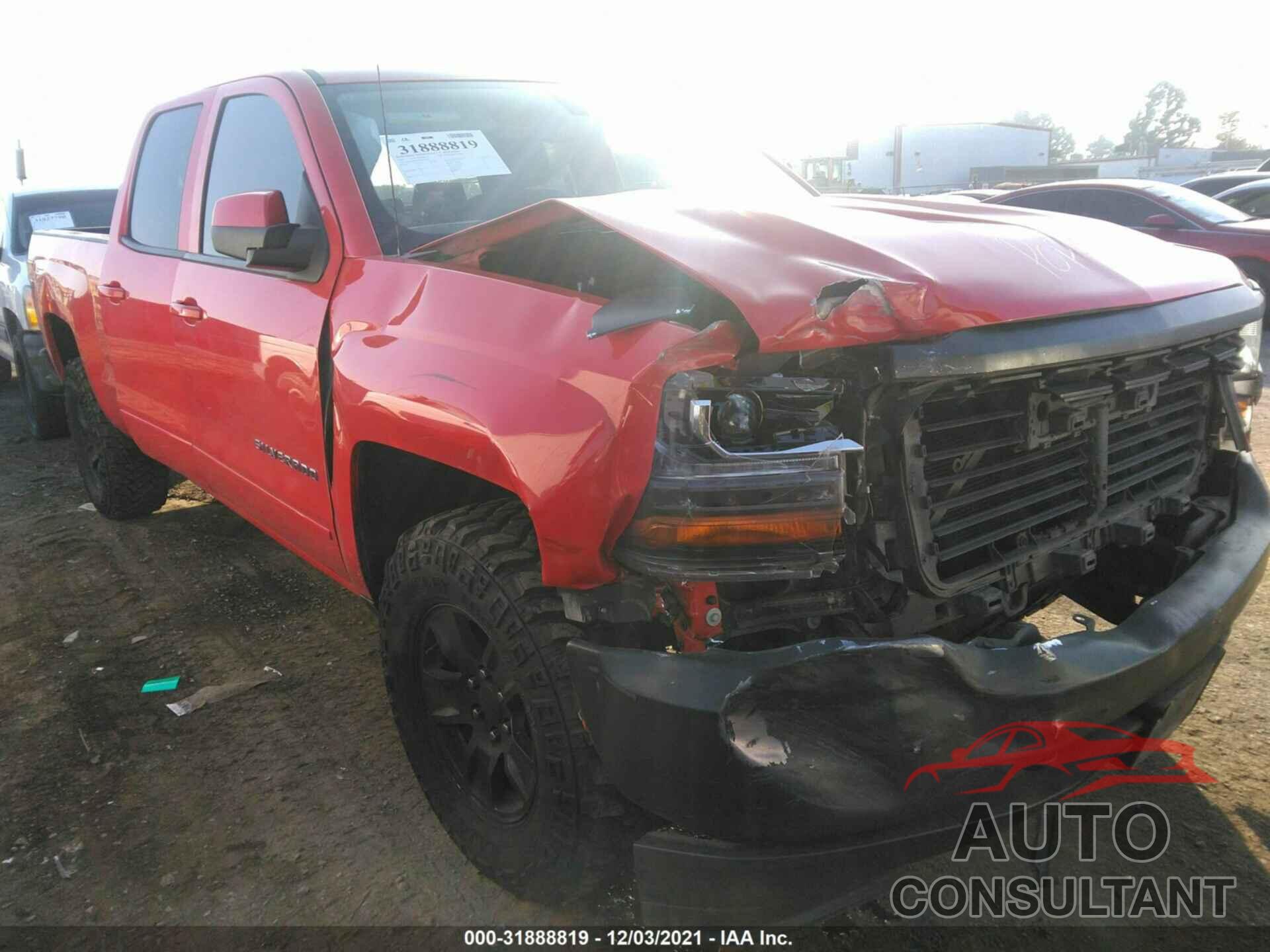 CHEVROLET SILVERADO 1500 2018 - 1GCVKREH2JZ358782