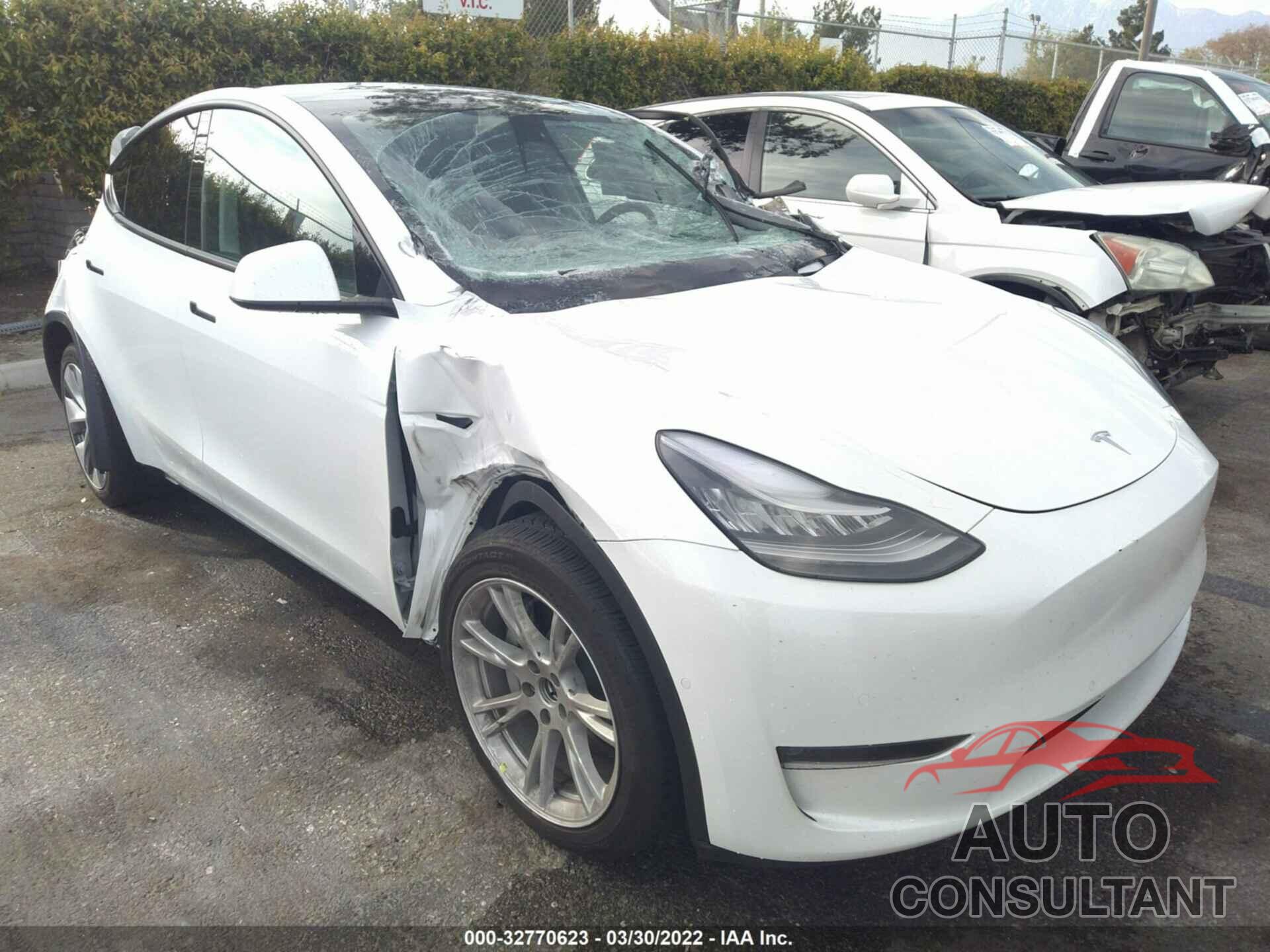TESLA MODEL Y 2021 - 5YJYGDEE9MF209044