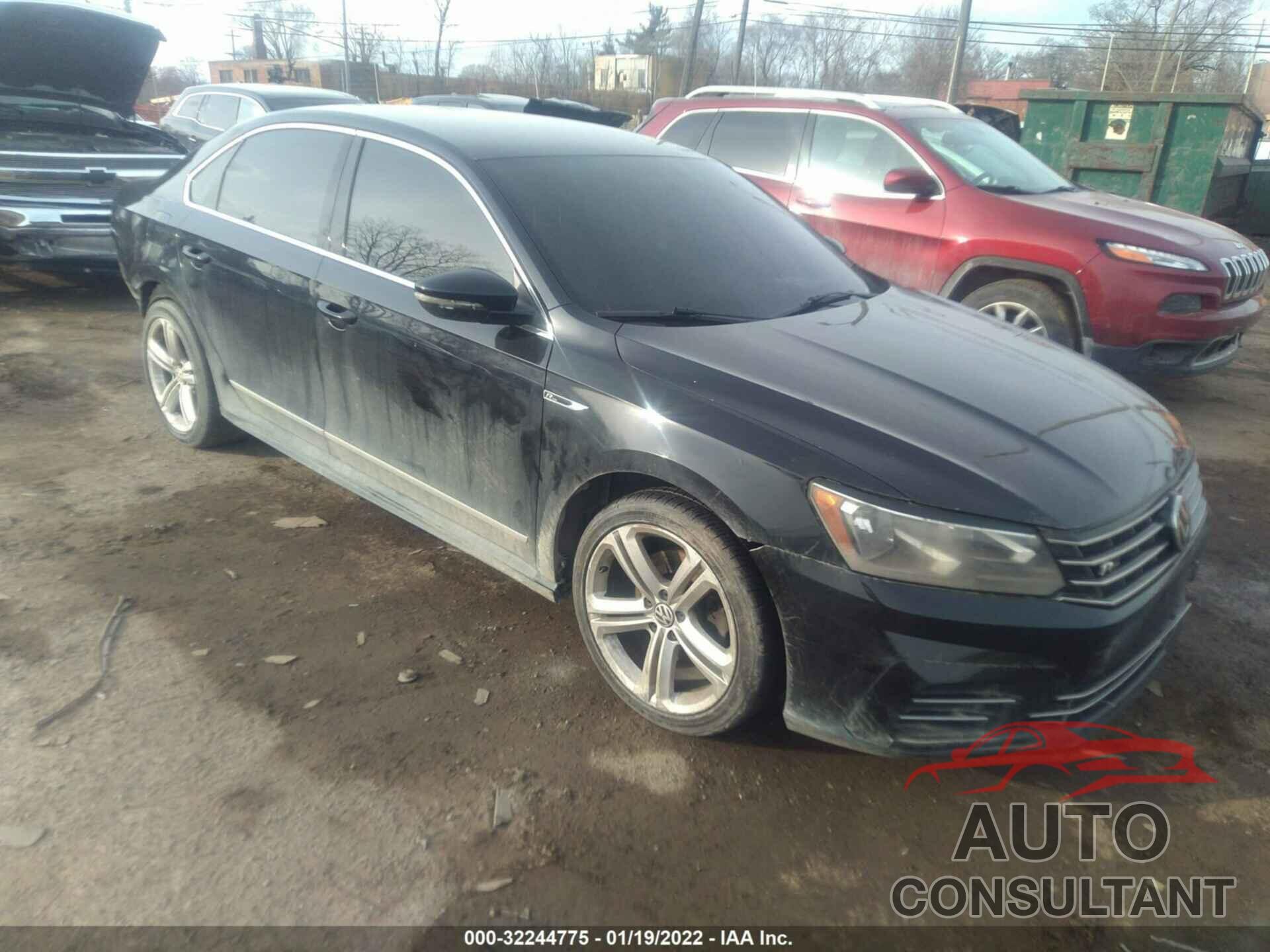 VOLKSWAGEN PASSAT 2017 - 1VWDT7A33HC055768