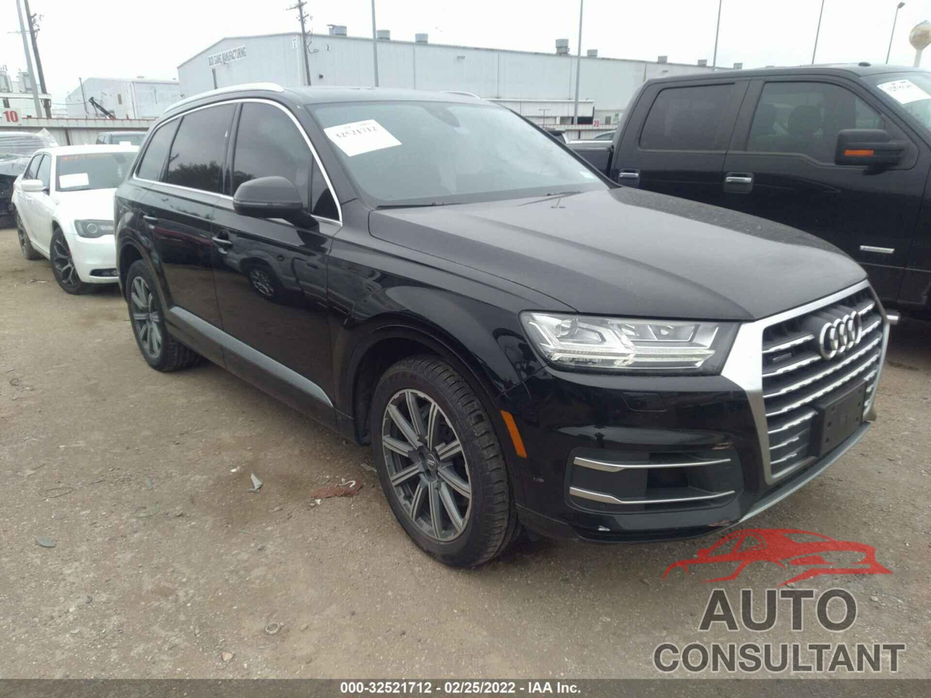 AUDI Q7 2018 - WA1LAAF78JD053070