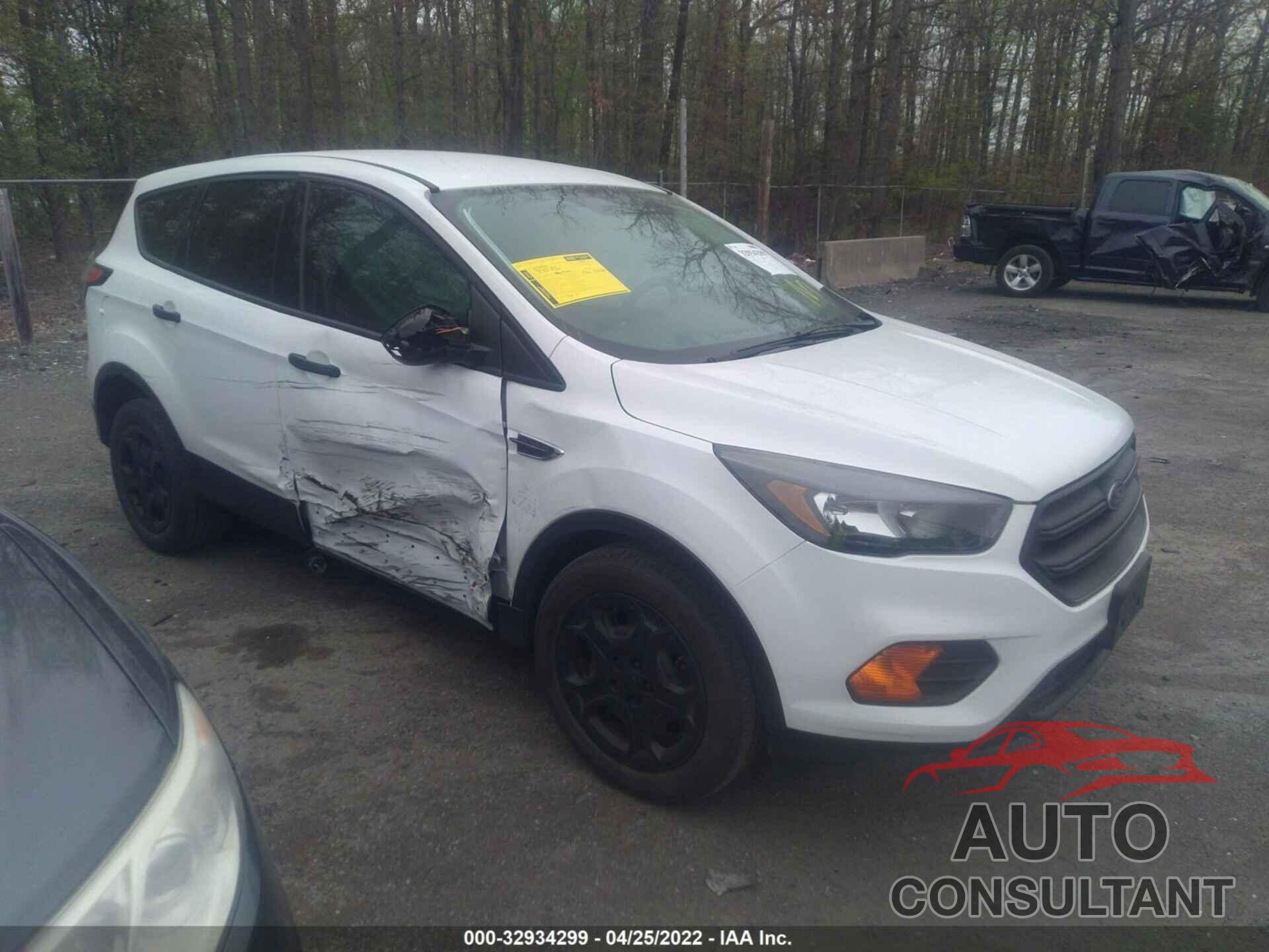 FORD ESCAPE 2018 - 1FMCU0F77JUA28115