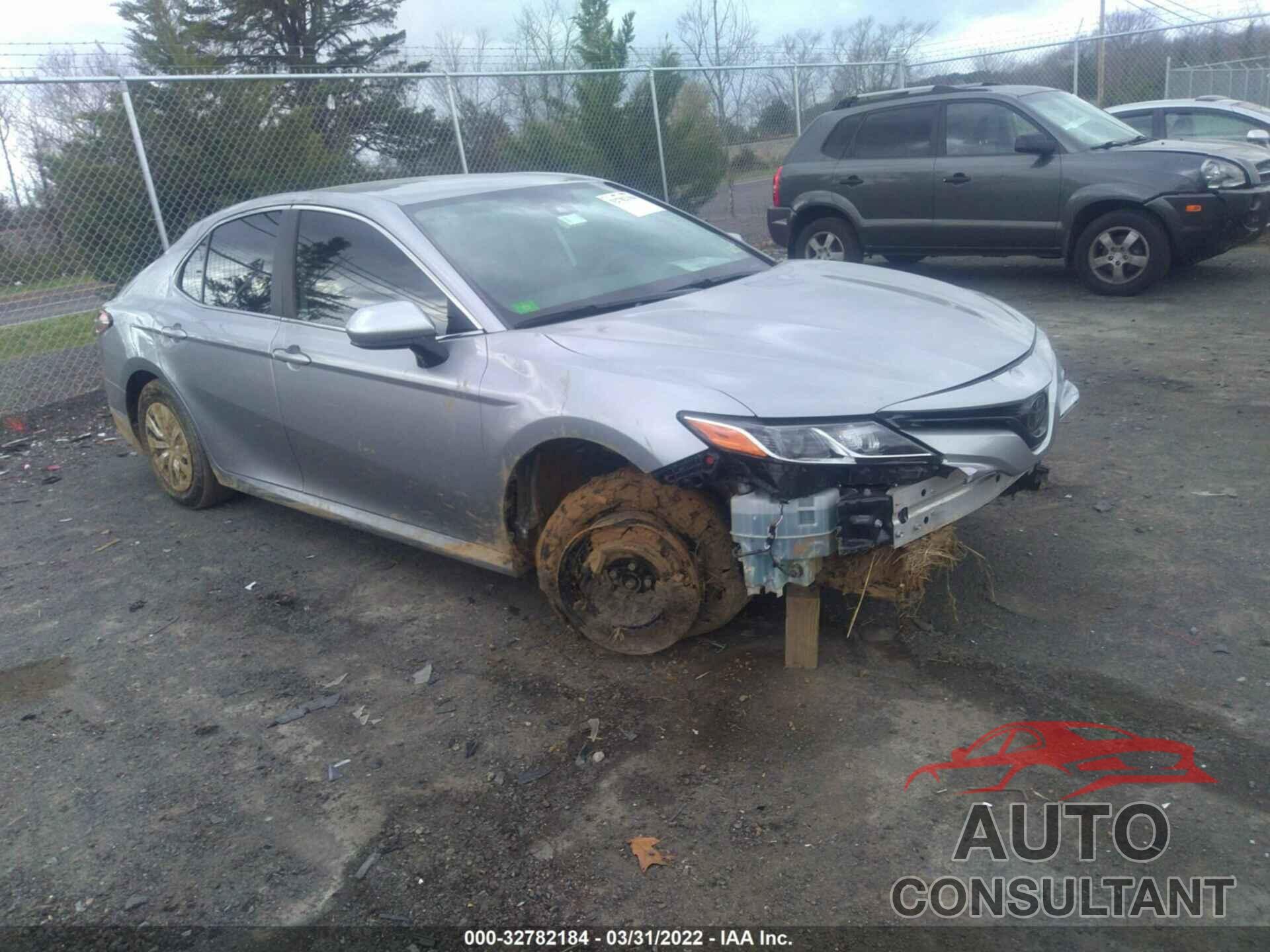 TOYOTA CAMRY 2019 - 4T1B11HK2KU770483