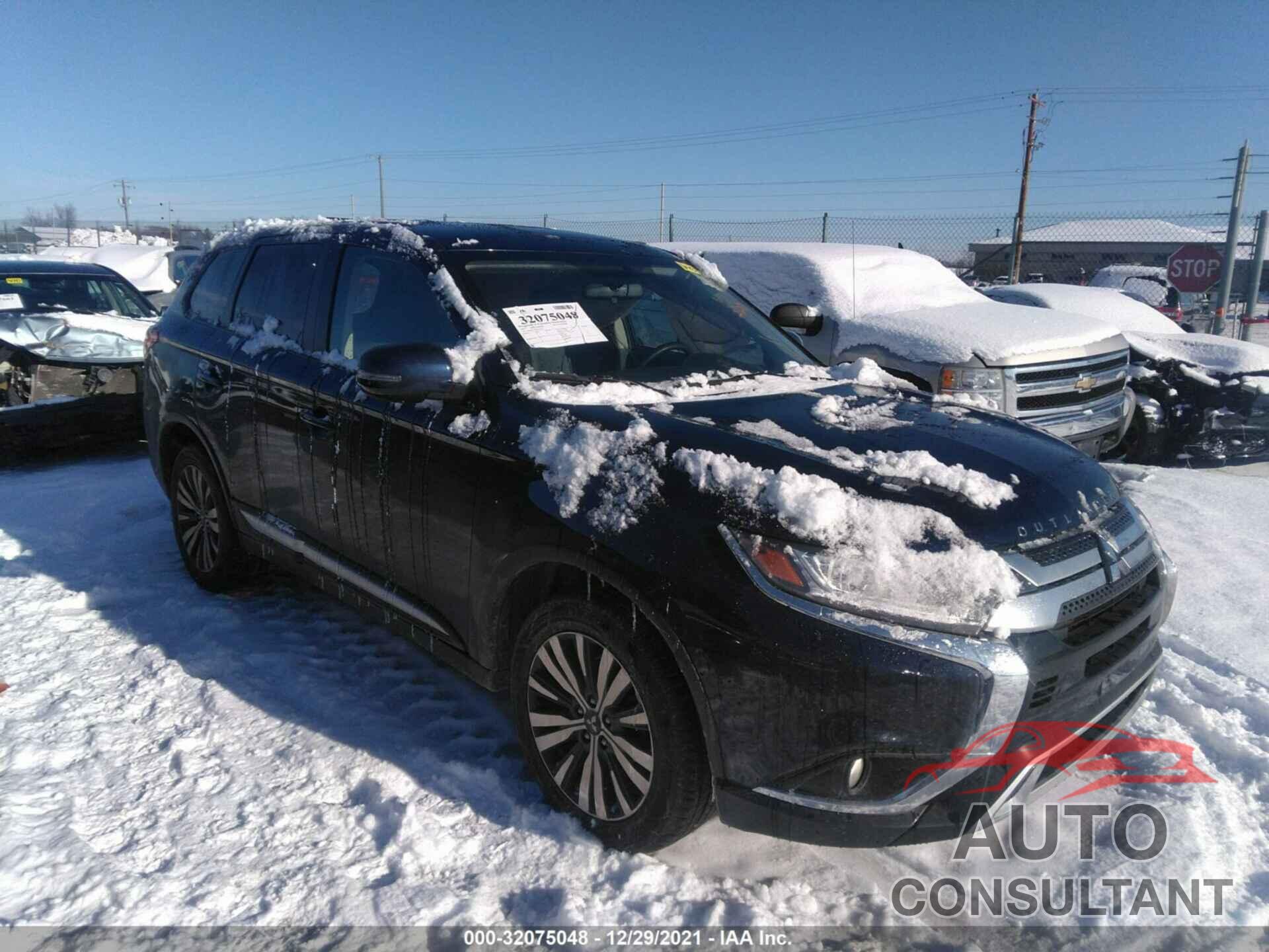 MITSUBISHI OUTLANDER 2019 - JA4AZ3A33KZ034222