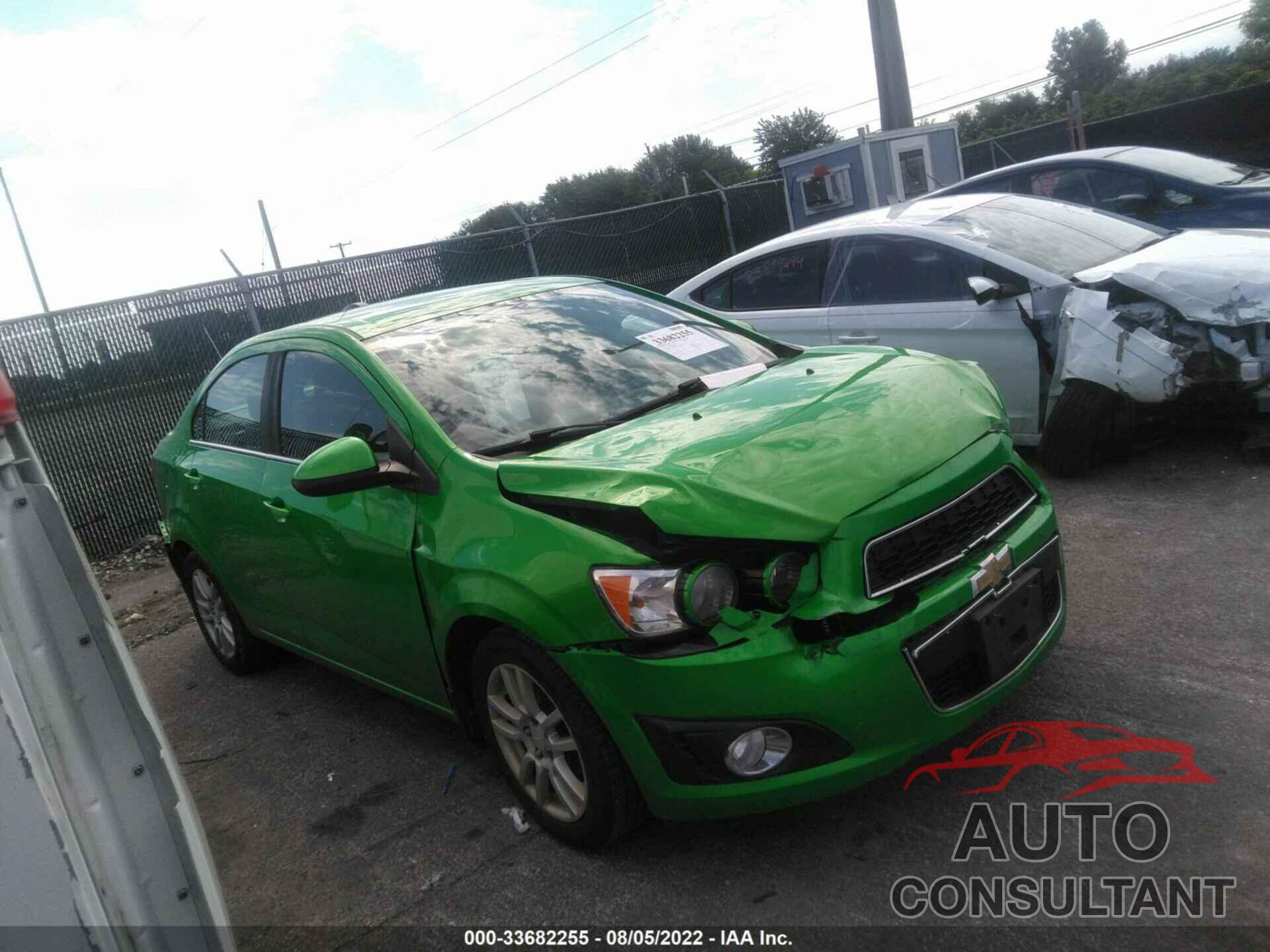 CHEVROLET SONIC 2016 - 1G1JC5SH1G4162890