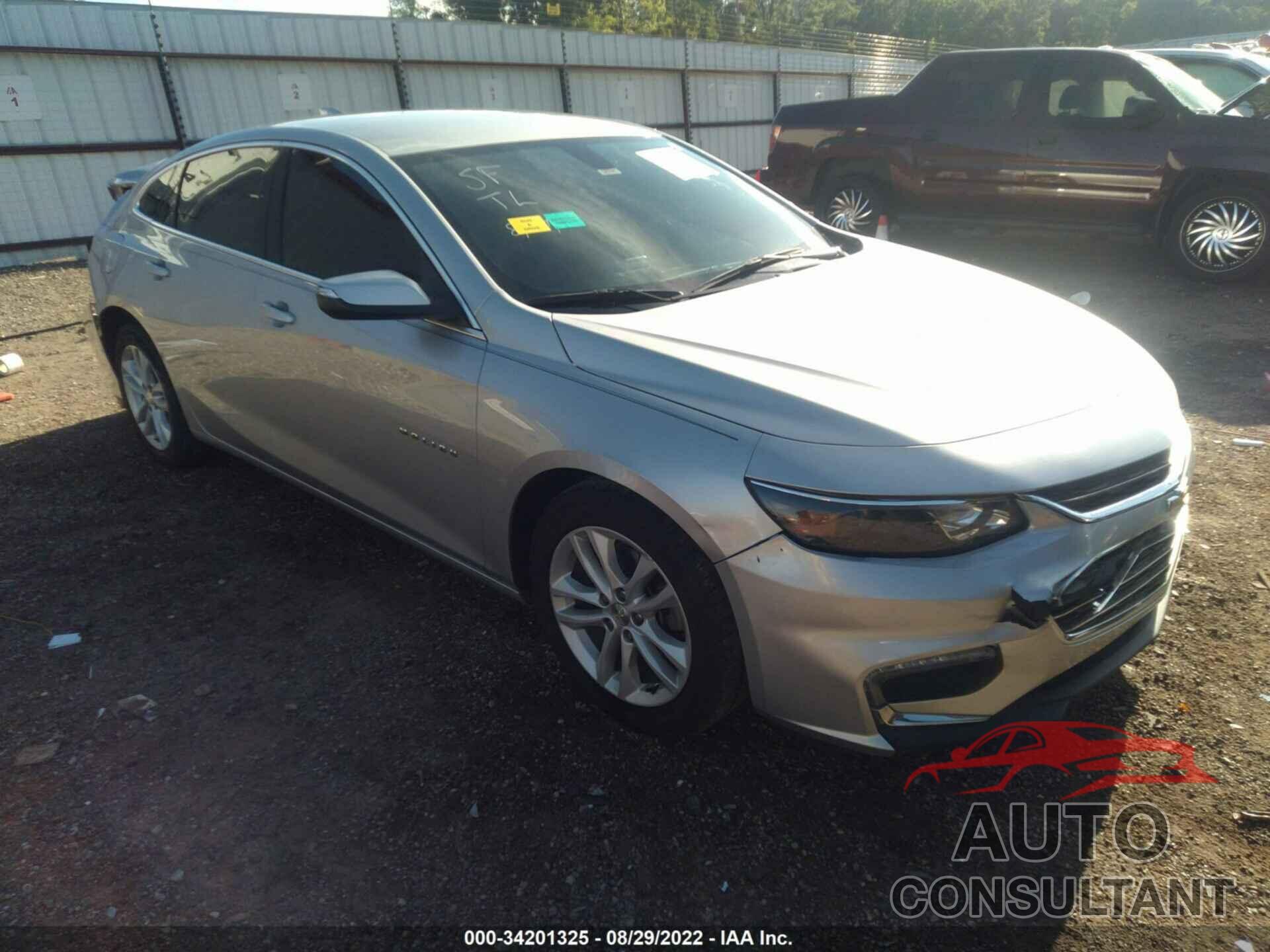 CHEVROLET MALIBU 2017 - 1G1ZE5ST9HF204651