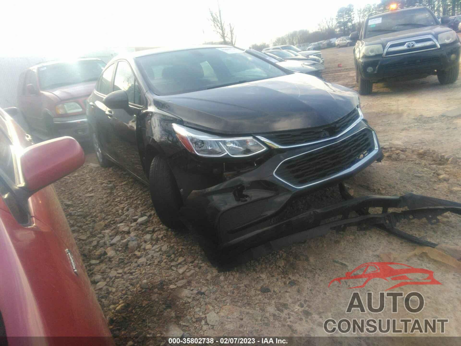 CHEVROLET CRUZE 2018 - 1G1BC5SM1J7148186