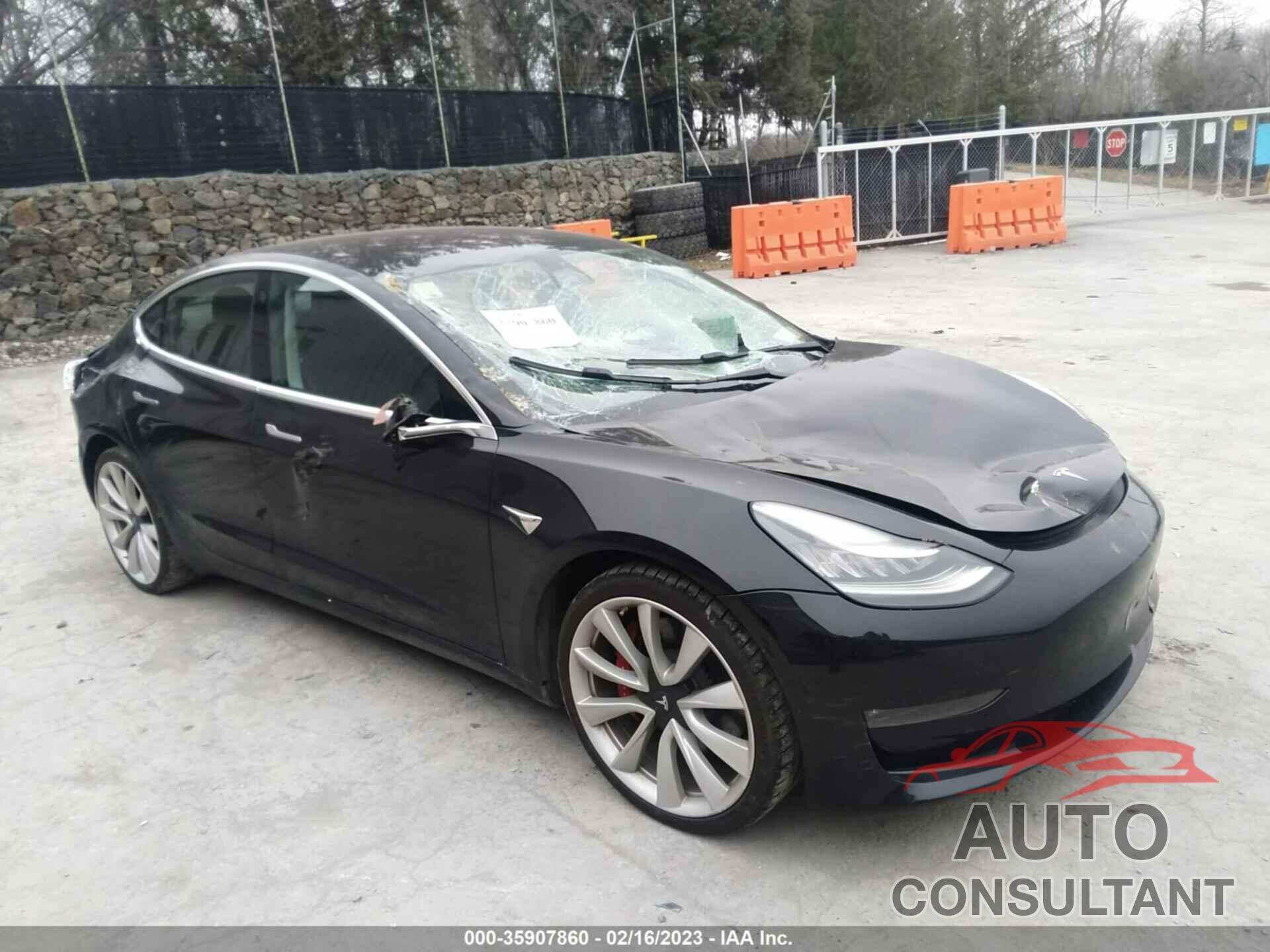 TESLA MODEL 3 2018 - 5YJ3E1EBXJF082658