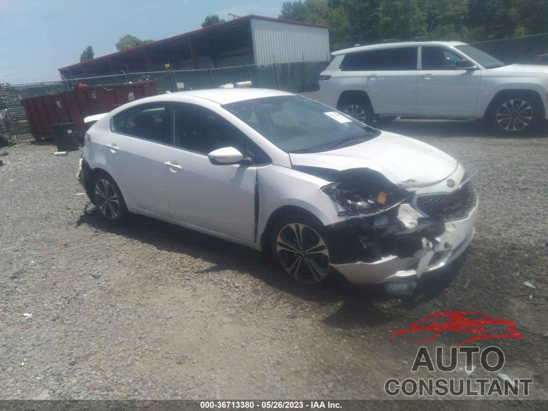 KIA FORTE 2016 - KNAFX4A8XG5448340