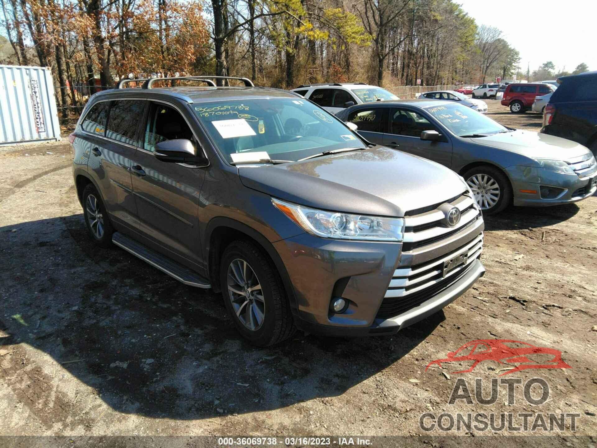 TOYOTA HIGHLANDER 2018 - 5TDJZRFH7JS903353