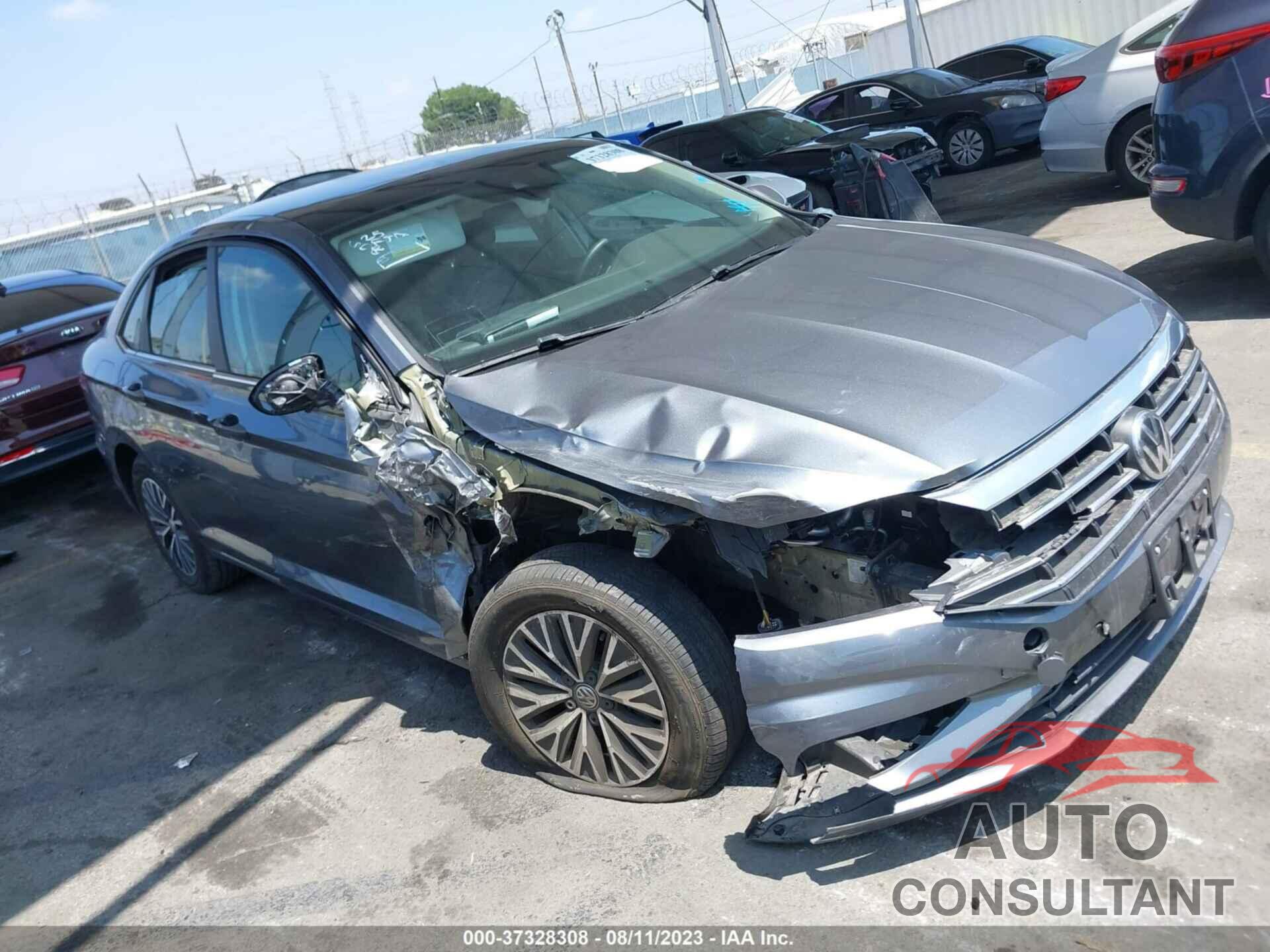 VOLKSWAGEN JETTA 2019 - 3VWE57BU0KM231252