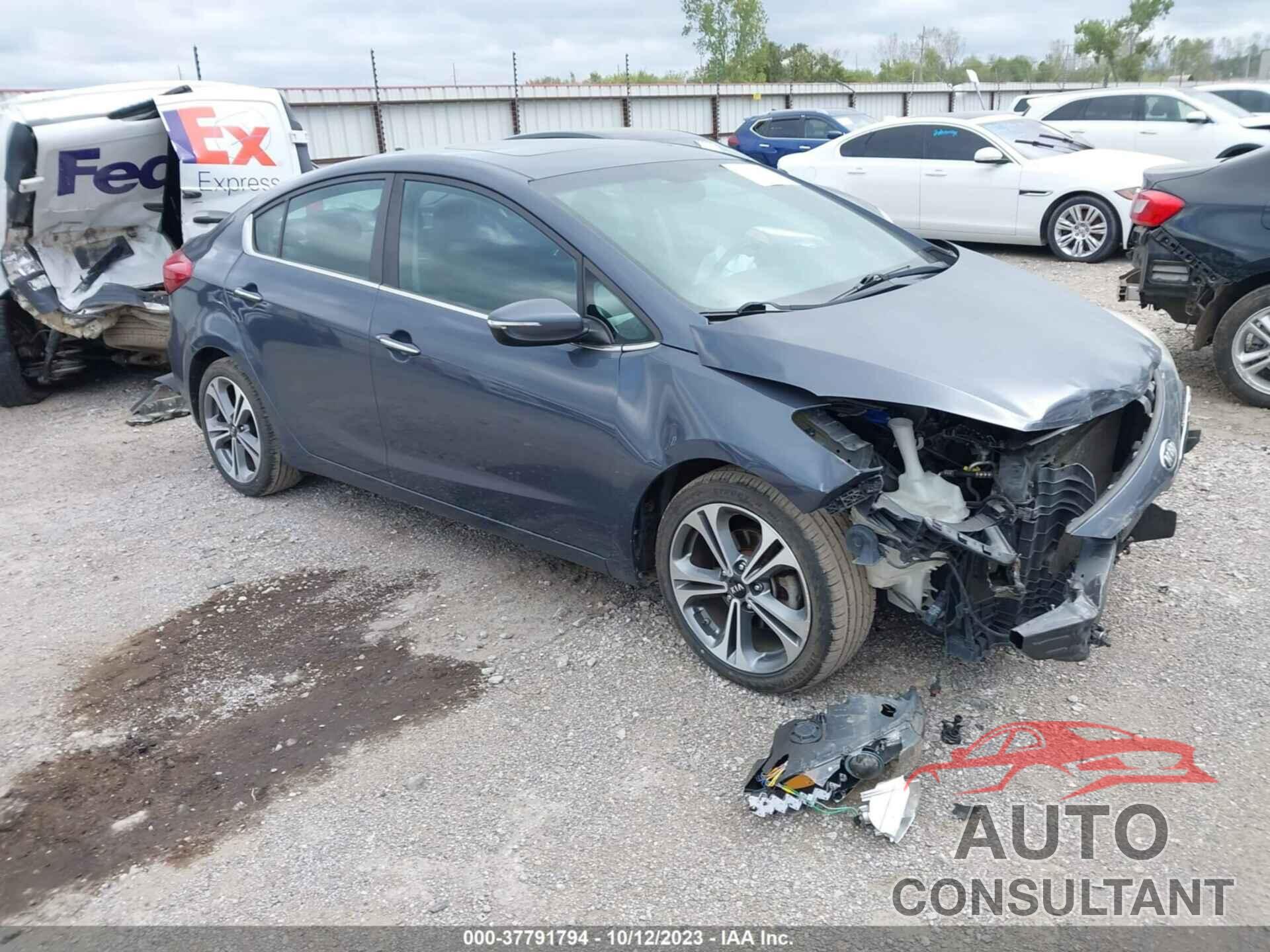 KIA FORTE 2016 - KNAFZ4A8XG5578046