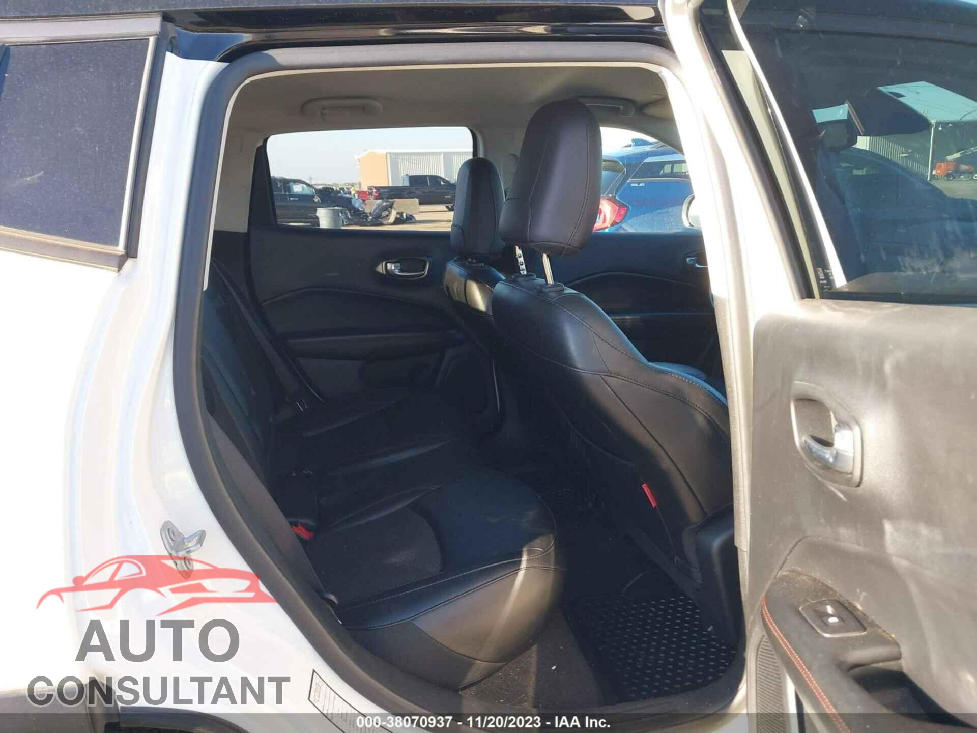 JEEP COMPASS 2020 - 3C4NJDDB3LT189398