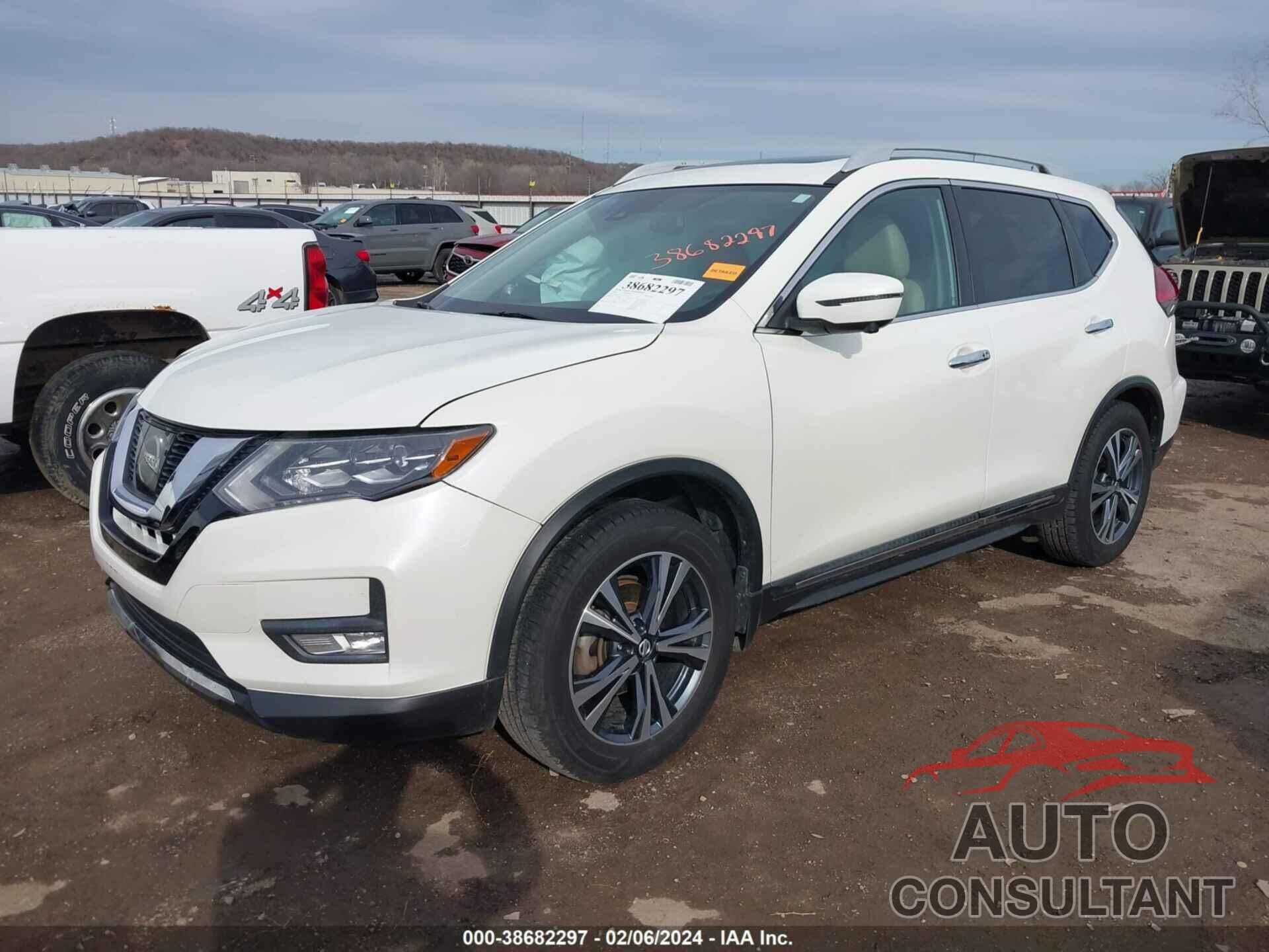 NISSAN ROGUE 2017 - 5N1AT2MT7HC779754