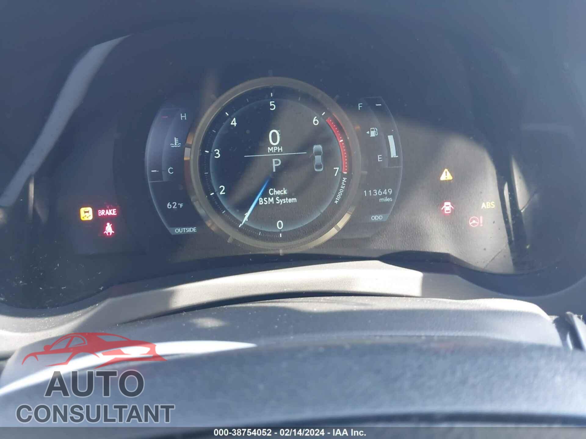 LEXUS IS 2016 - JTHBA1D28G5021715