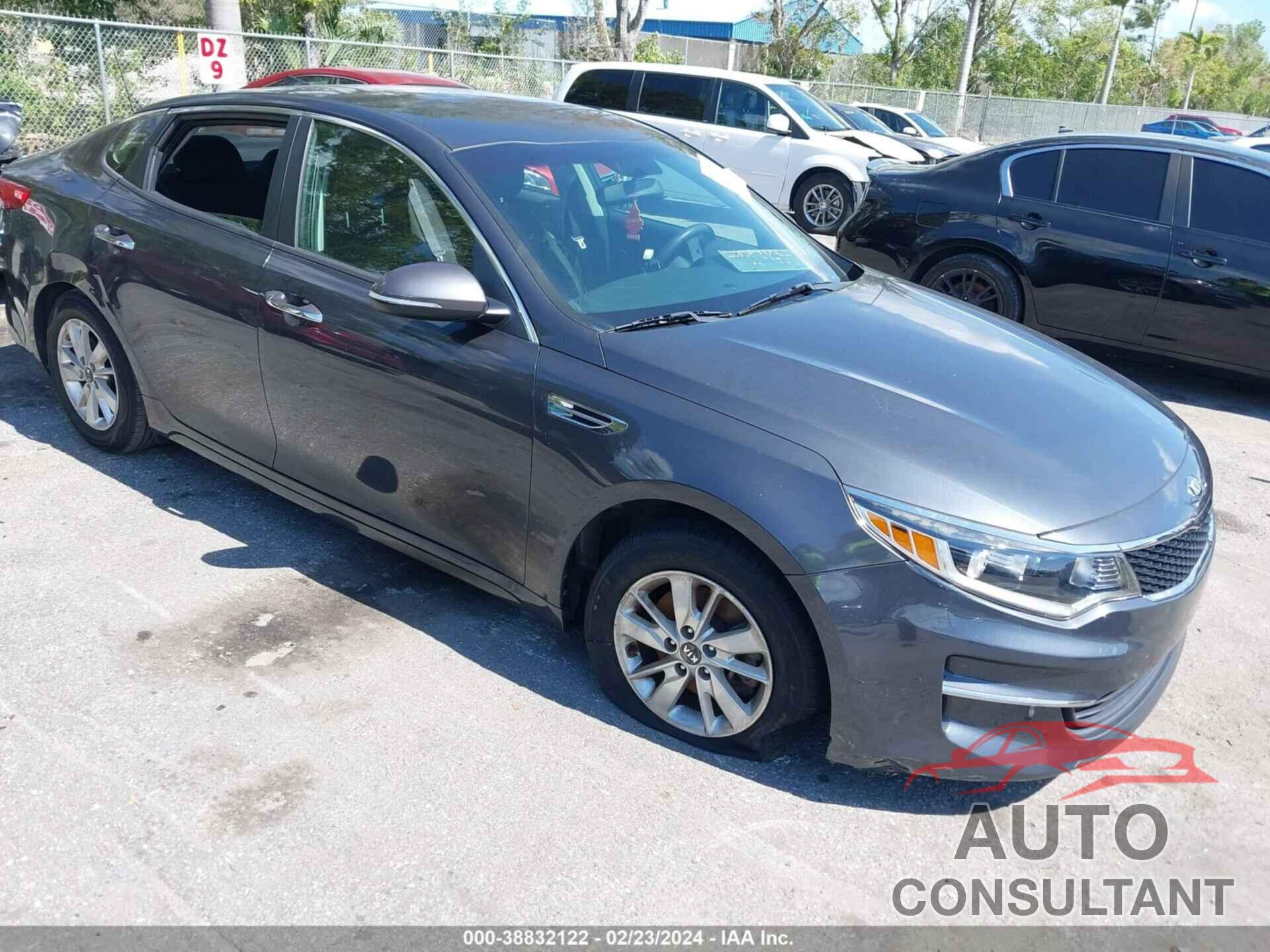 KIA OPTIMA 2016 - KNAGT4L36G5111052