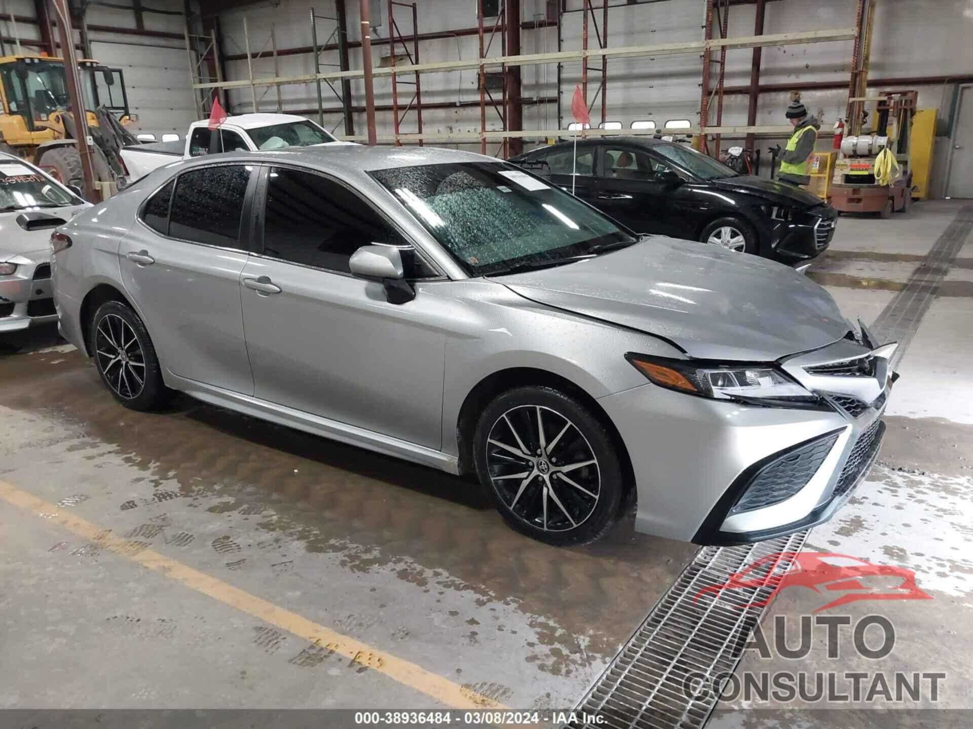 TOYOTA CAMRY 2021 - 4T1G11AK3MU542110