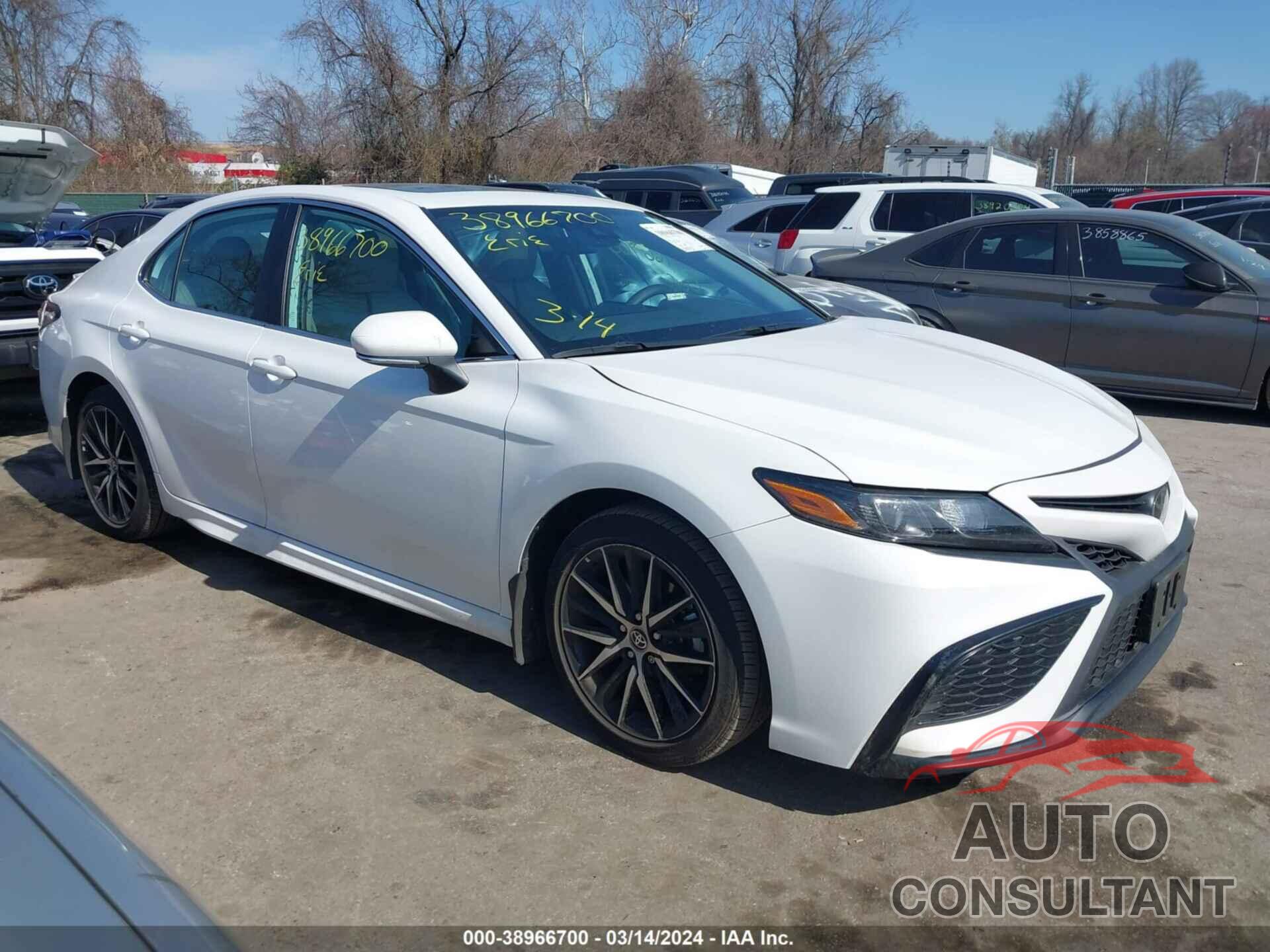 TOYOTA CAMRY 2022 - 4T1G11AKXNU708950