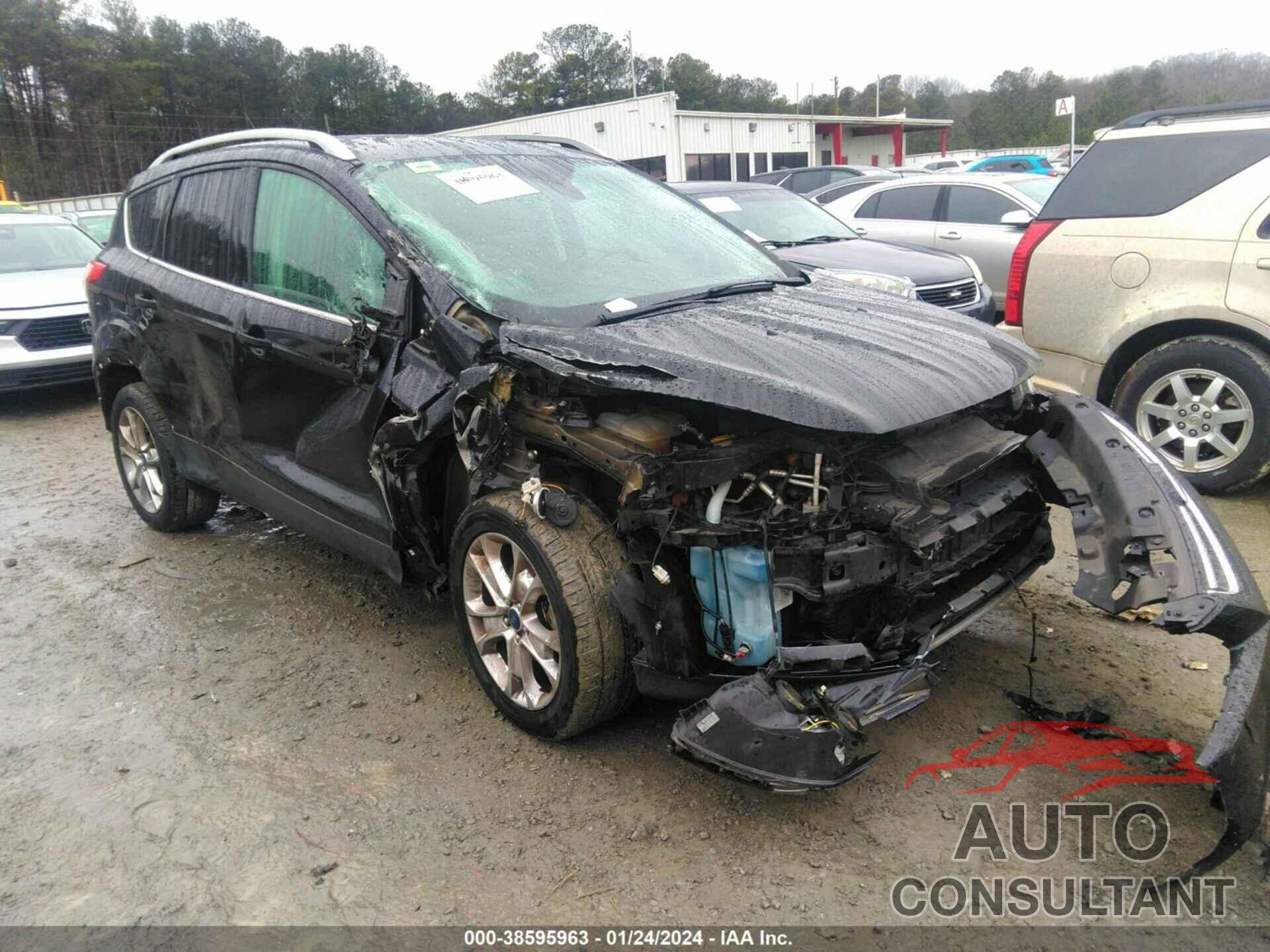 FORD ESCAPE 2016 - 1FMCU0JX7GUC56552